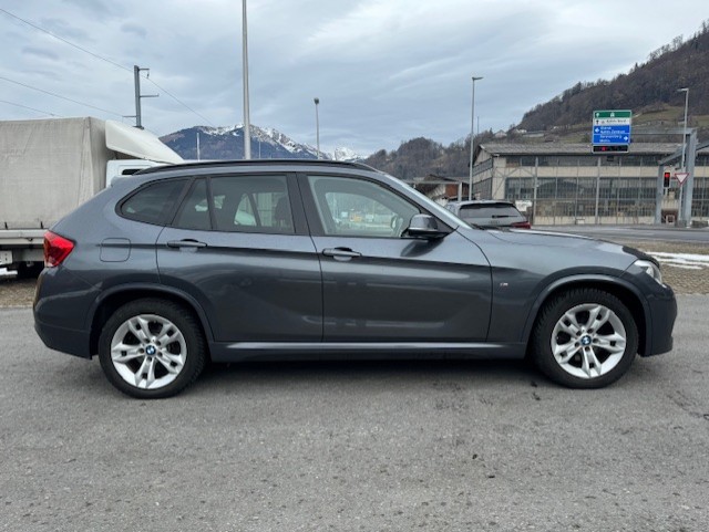 BMW X1 xDrive 20d Sport Line M-Paket-image-6