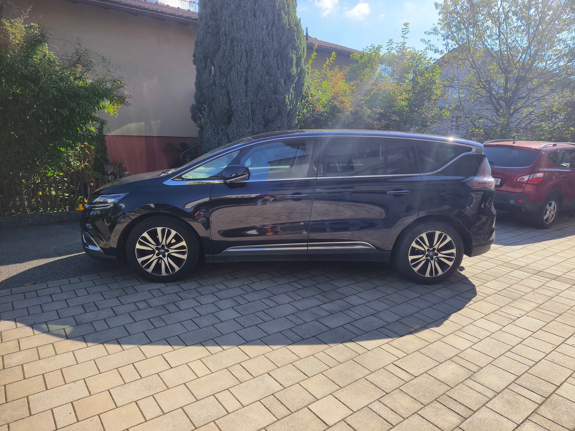 RENAULT Espace 1.6 dCi Initiale Paris EDC frisch ab MFK-image-2