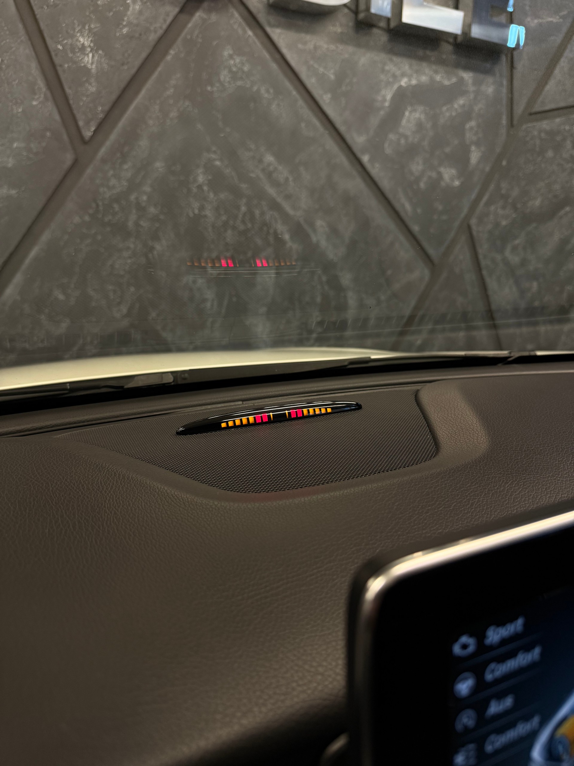 MERCEDES-BENZ CLA Shooting Brake 200 CDI Urban 4Matic 7G-DCT-image-13