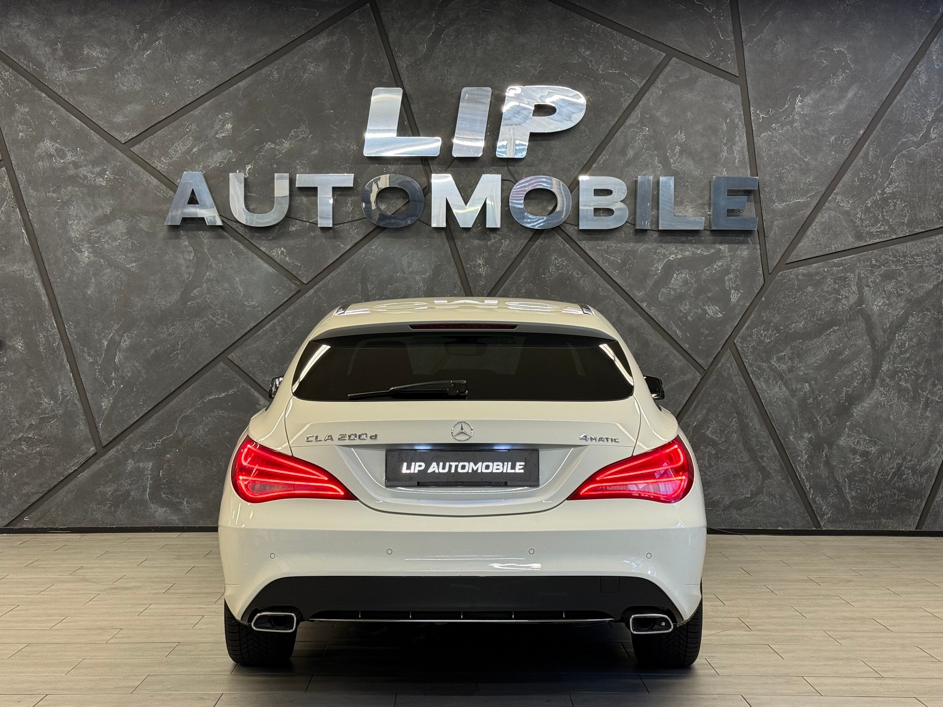 MERCEDES-BENZ CLA Shooting Brake 200 CDI Urban 4Matic 7G-DCT-image-6