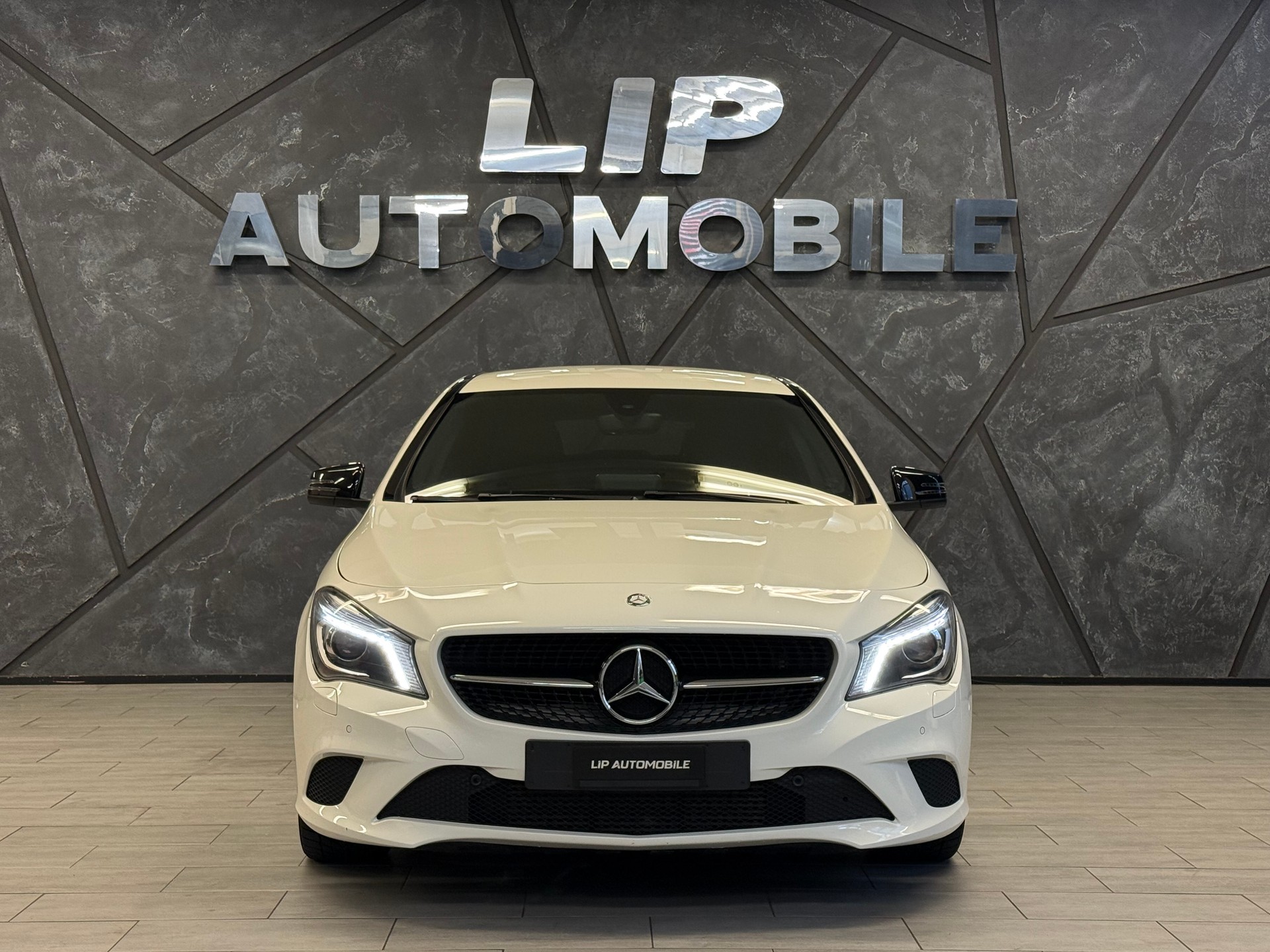 MERCEDES-BENZ CLA Shooting Brake 200 CDI Urban 4Matic 7G-DCT-image-1