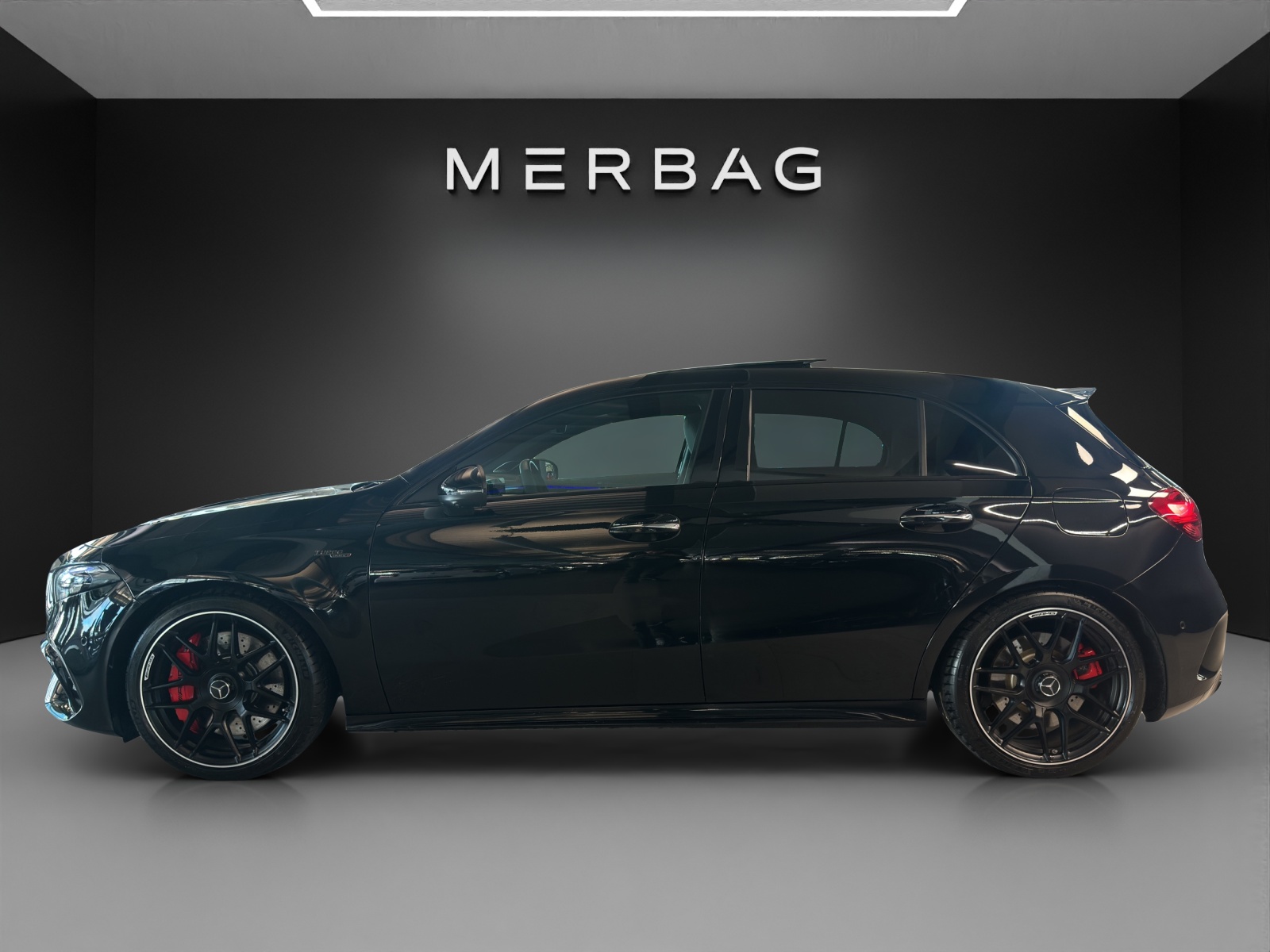MERCEDES-BENZ A AMG 45 S 4Matic 8G-DCT-image-2