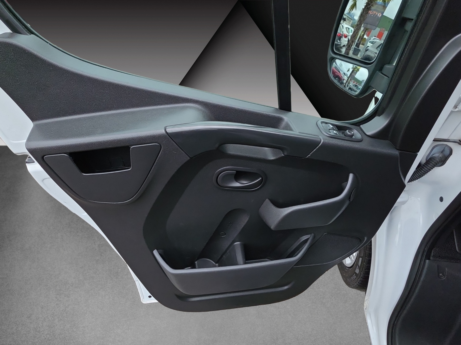RENAULT Master T33 2.3dCi 130 L1H1-image-15