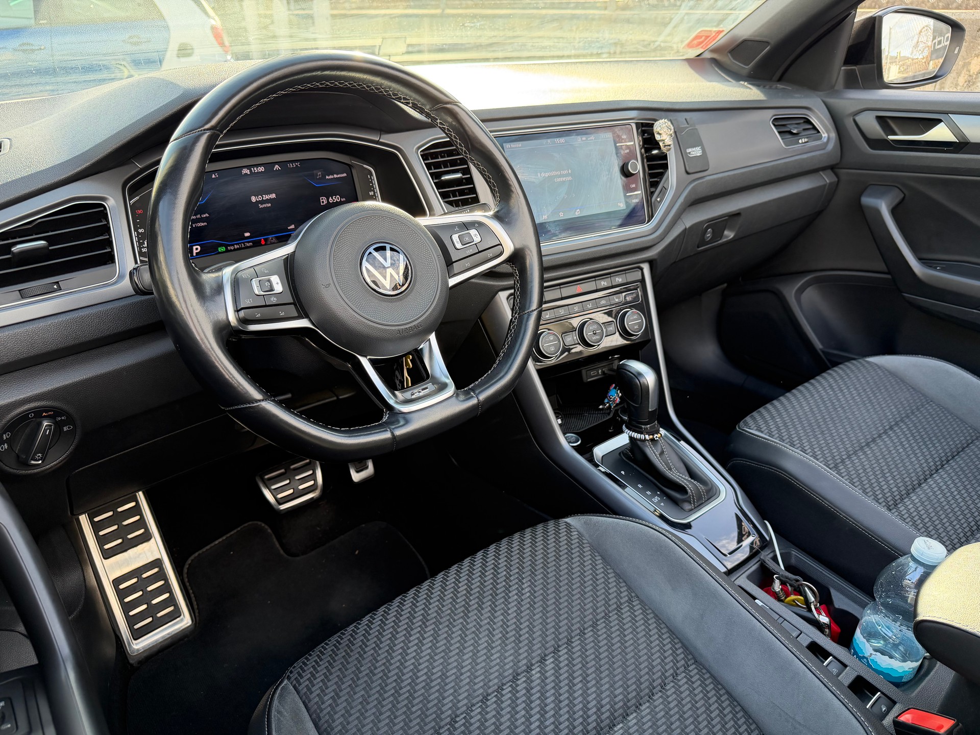 VW T-Roc Cabriolet 1.5 TSI EVO Black & White DSG-image-6