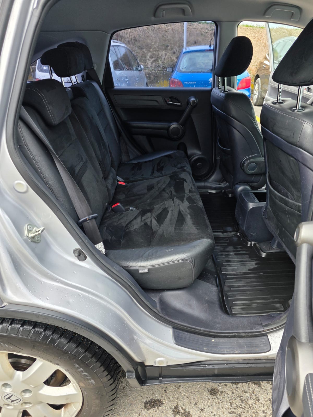 HONDA CR-V 2.2 i-DTEC 4WD Comfort Automatic-image-2