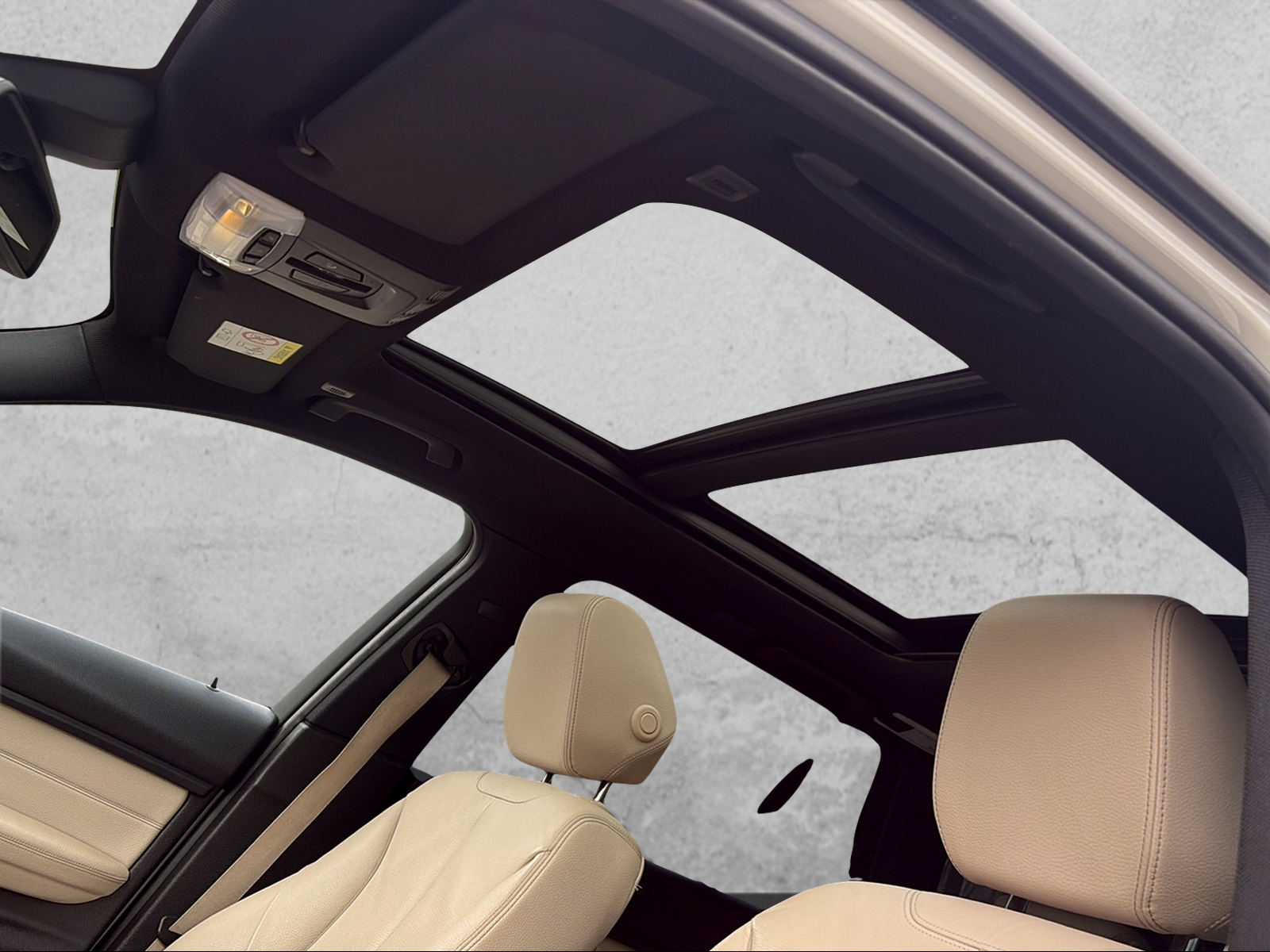BMW 335i xDrive Touring Modern Line Steptronic-image-6