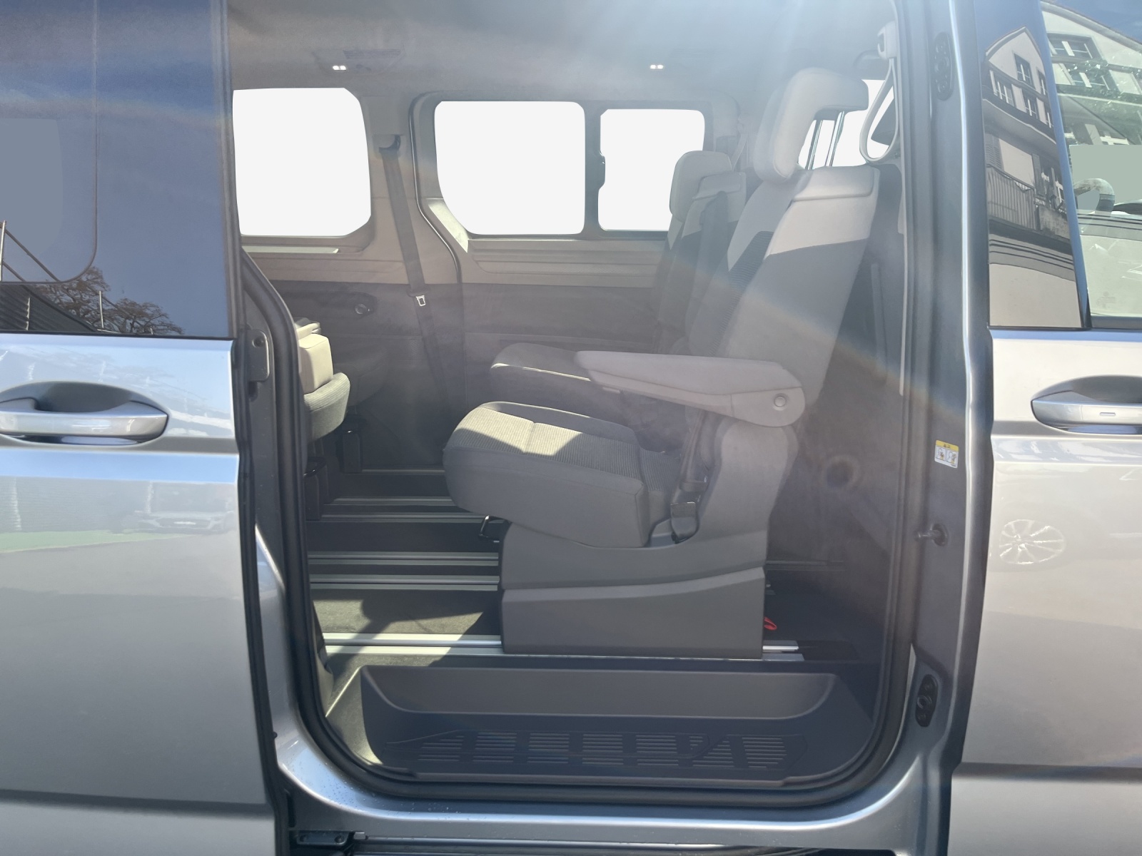 VW Multivan 1.5 eHybrid 4Motion DSG-image-13