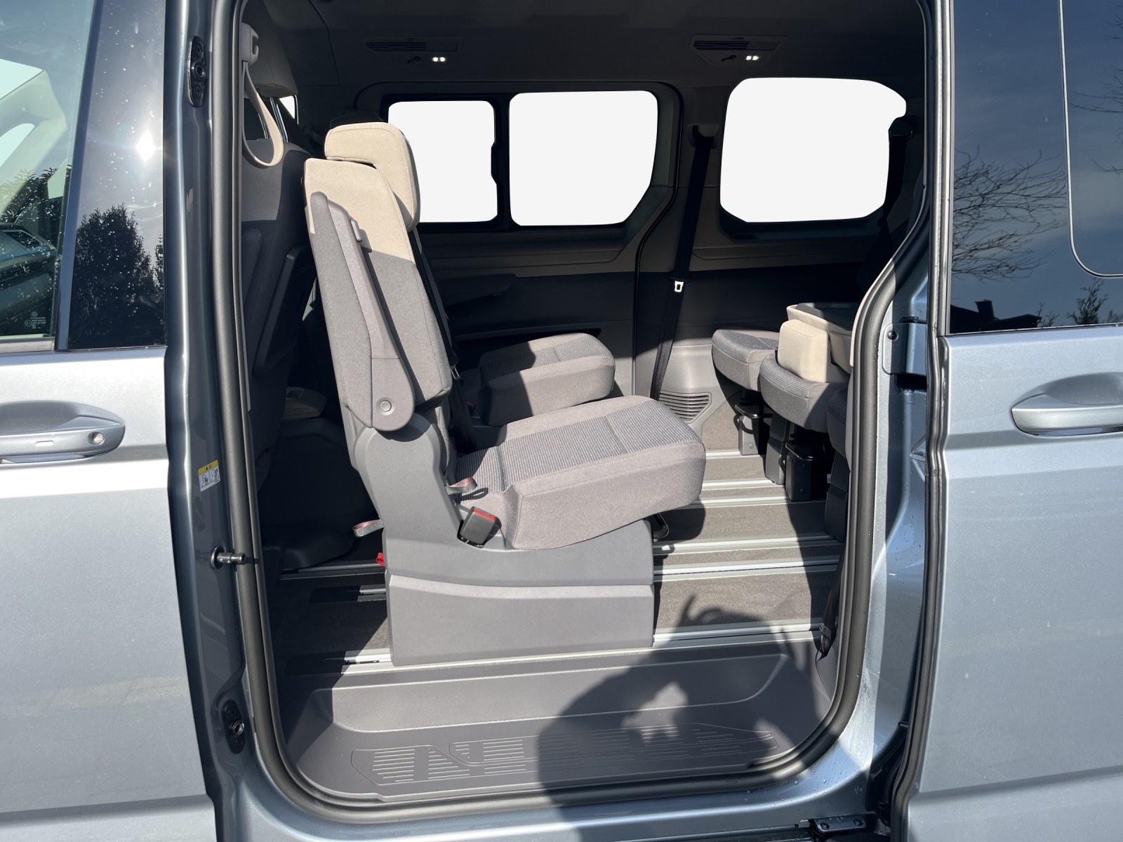 VW Multivan 1.5 eHybrid 4Motion DSG-image-11