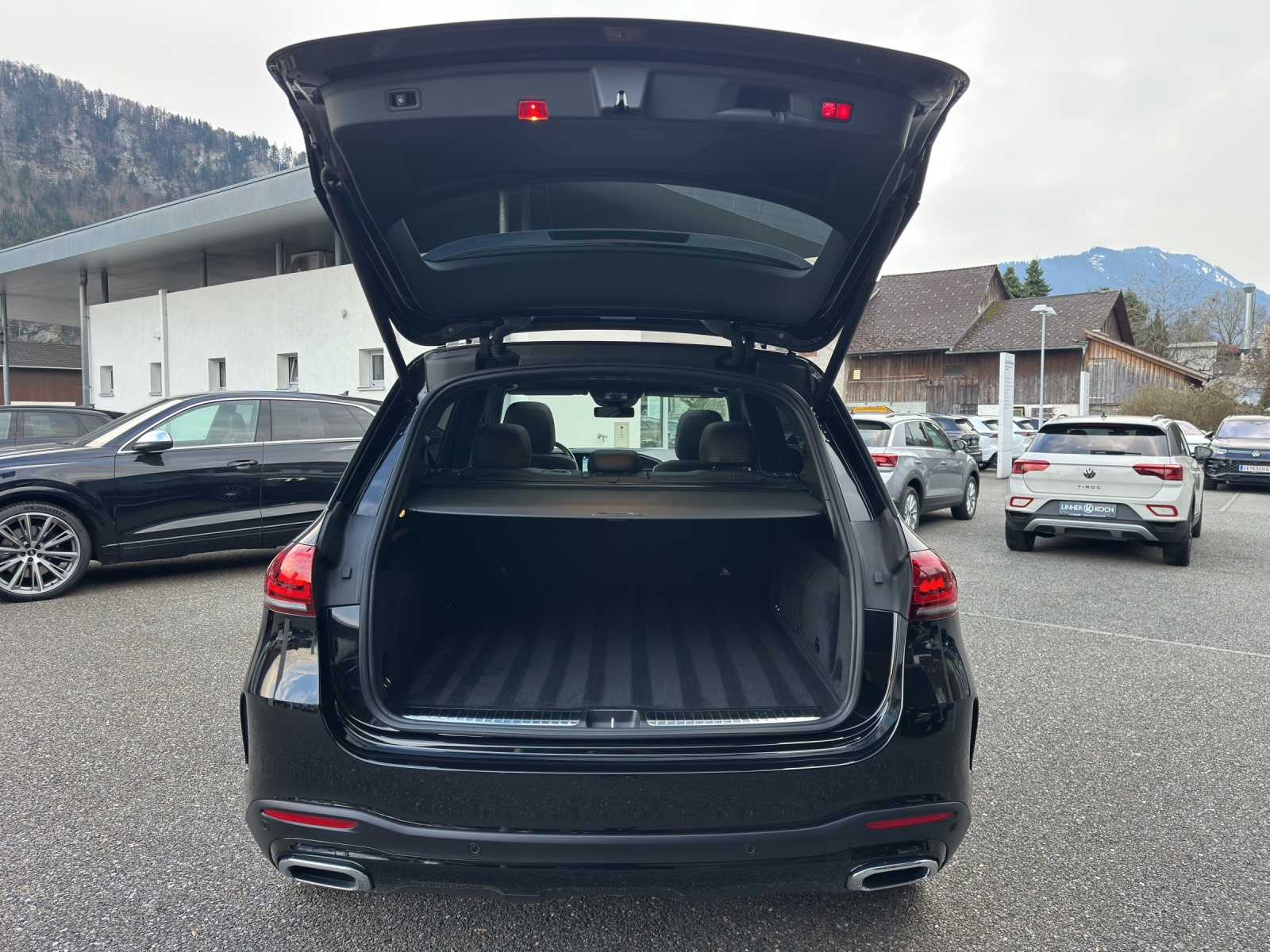 MERCEDES-BENZ GLE Coupé 350 e 4Matic+ 9G-Tronic-image-12