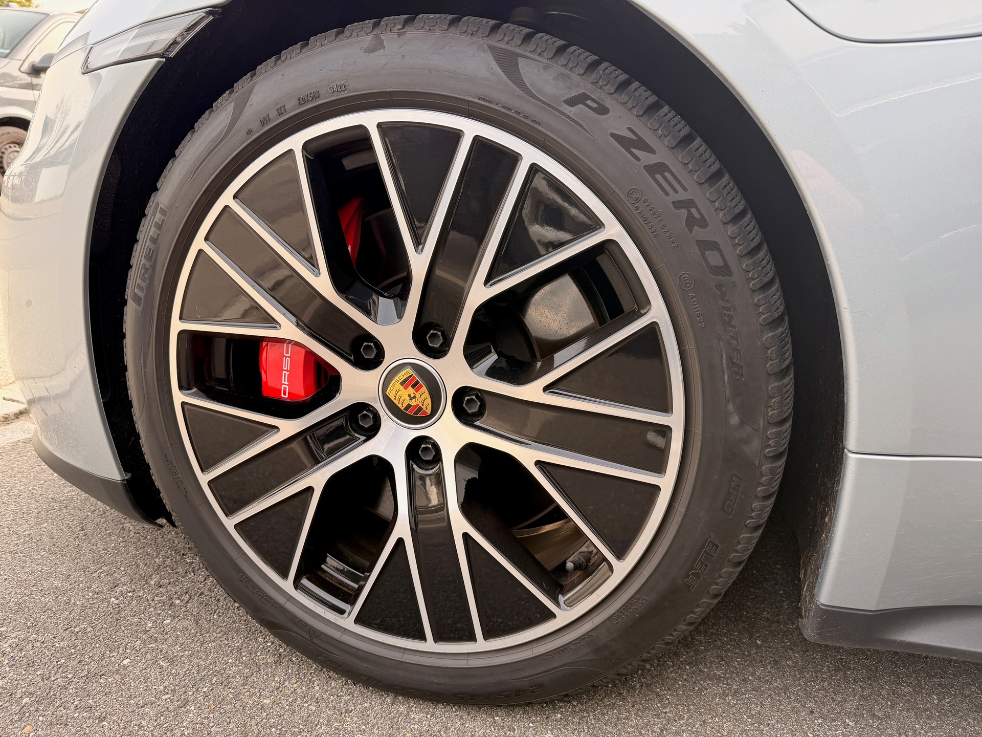 PORSCHE Taycan GTS Performance Plus 93,4kWh-image-6
