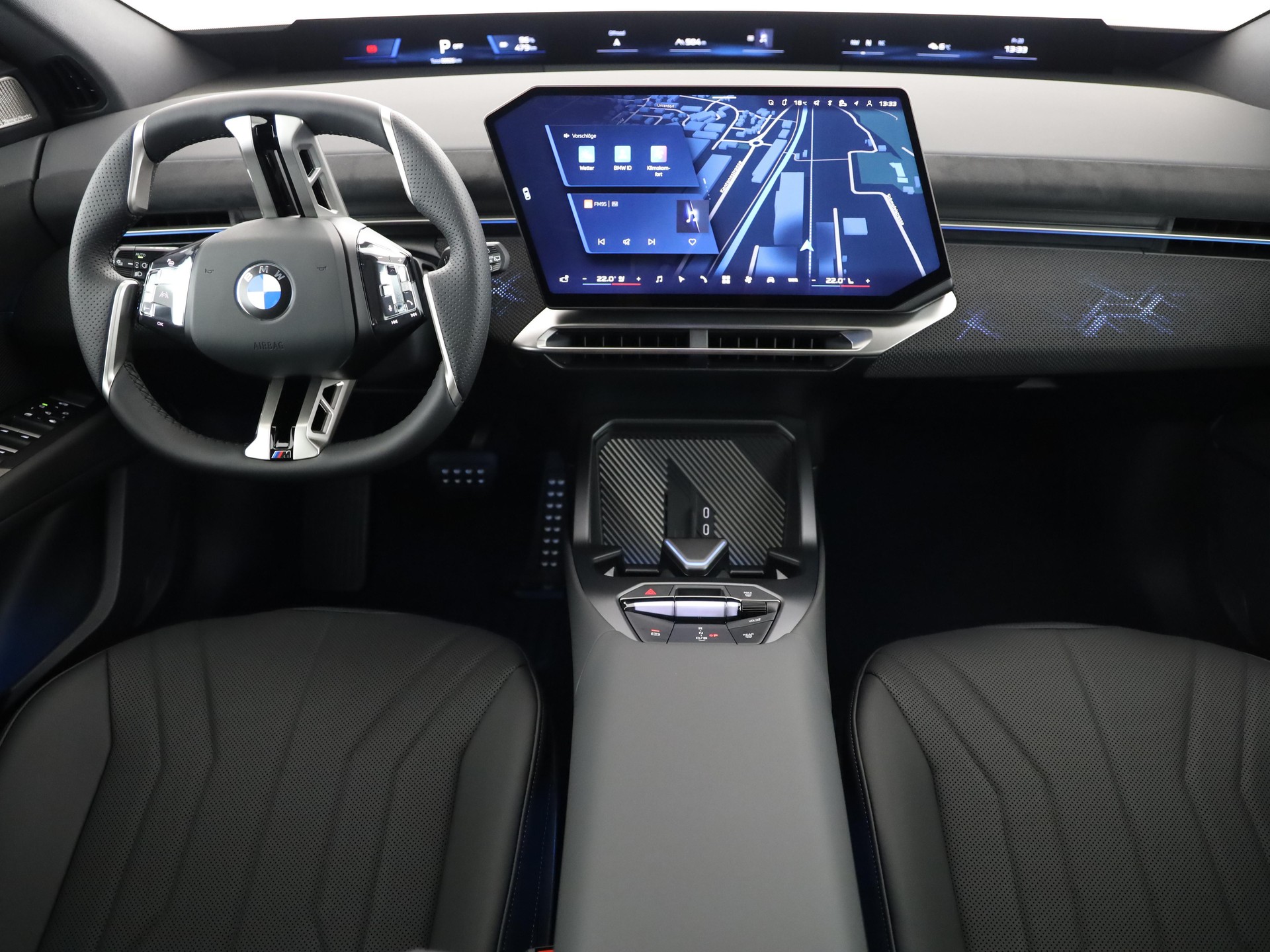 BMW iX3 50 xDrive-image-17