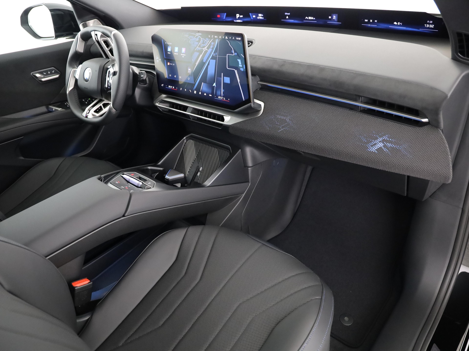 BMW iX3 50 xDrive-image-14