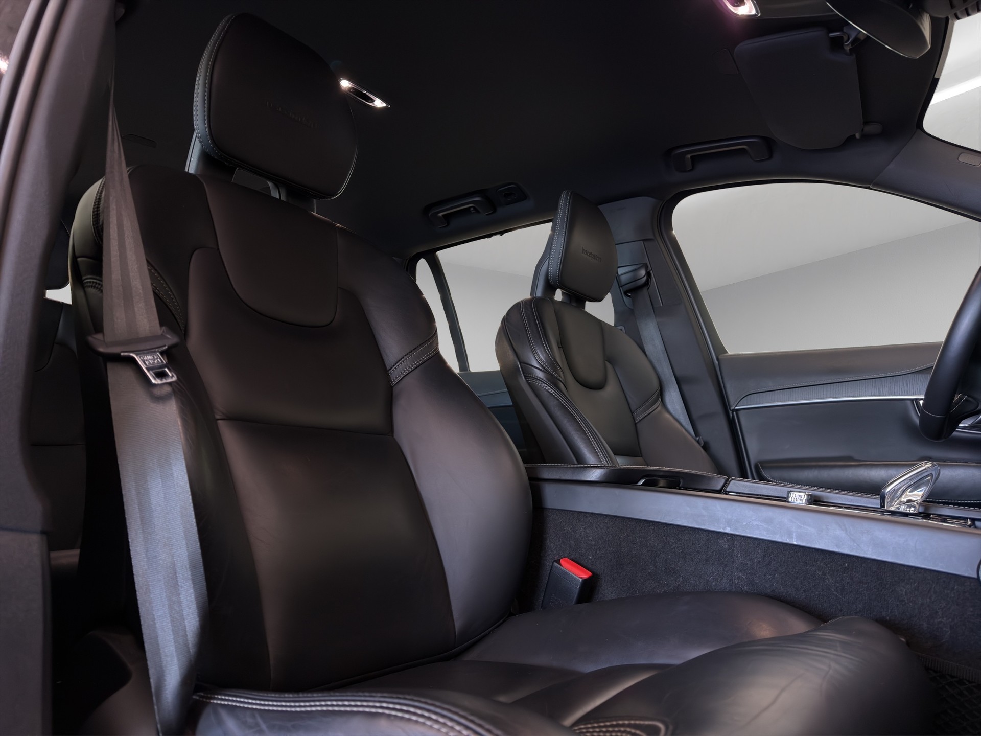 VOLVO XC90 T8 eAWD Inscription Geartronic 7-Sitzer-image-13