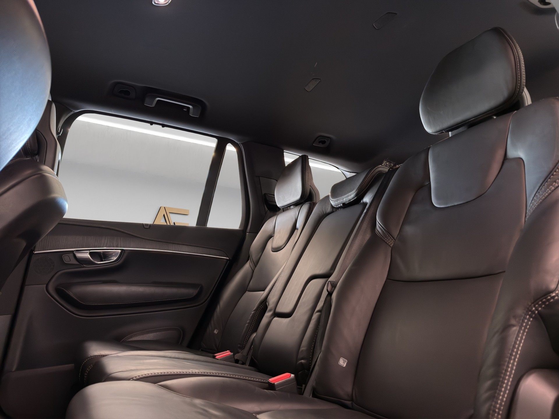 VOLVO XC90 T8 eAWD Inscription Geartronic 7-Sitzer-image-14