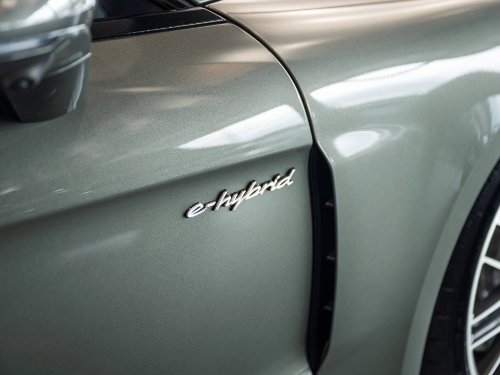 PORSCHE Panamera 4S E-Hybrid-image-26