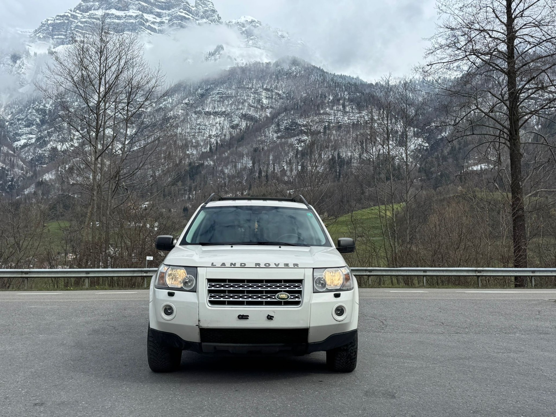 LAND ROVER Freelander 2.2 TD4 E