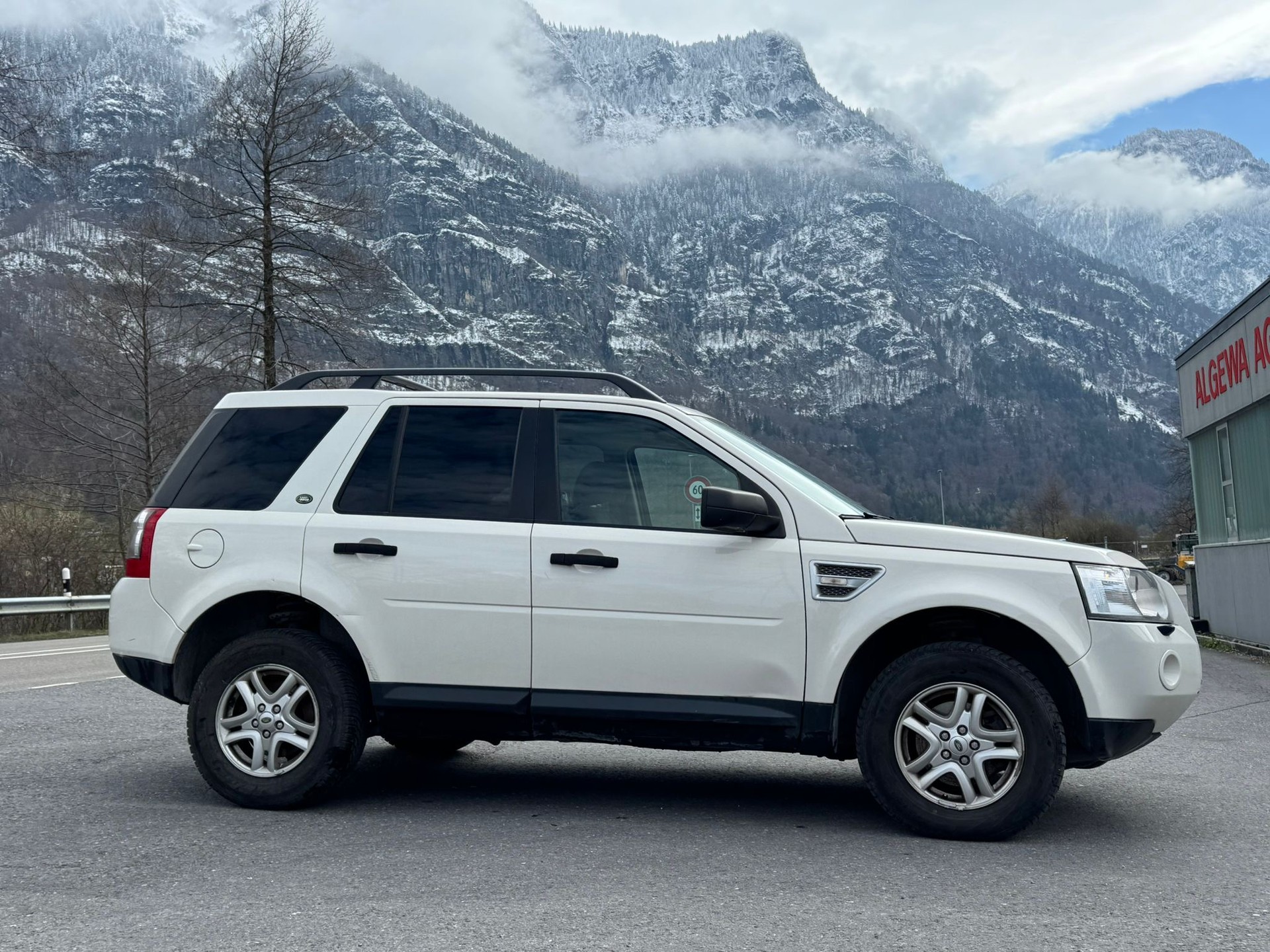 LAND ROVER Freelander 2.2 TD4 E-image-14