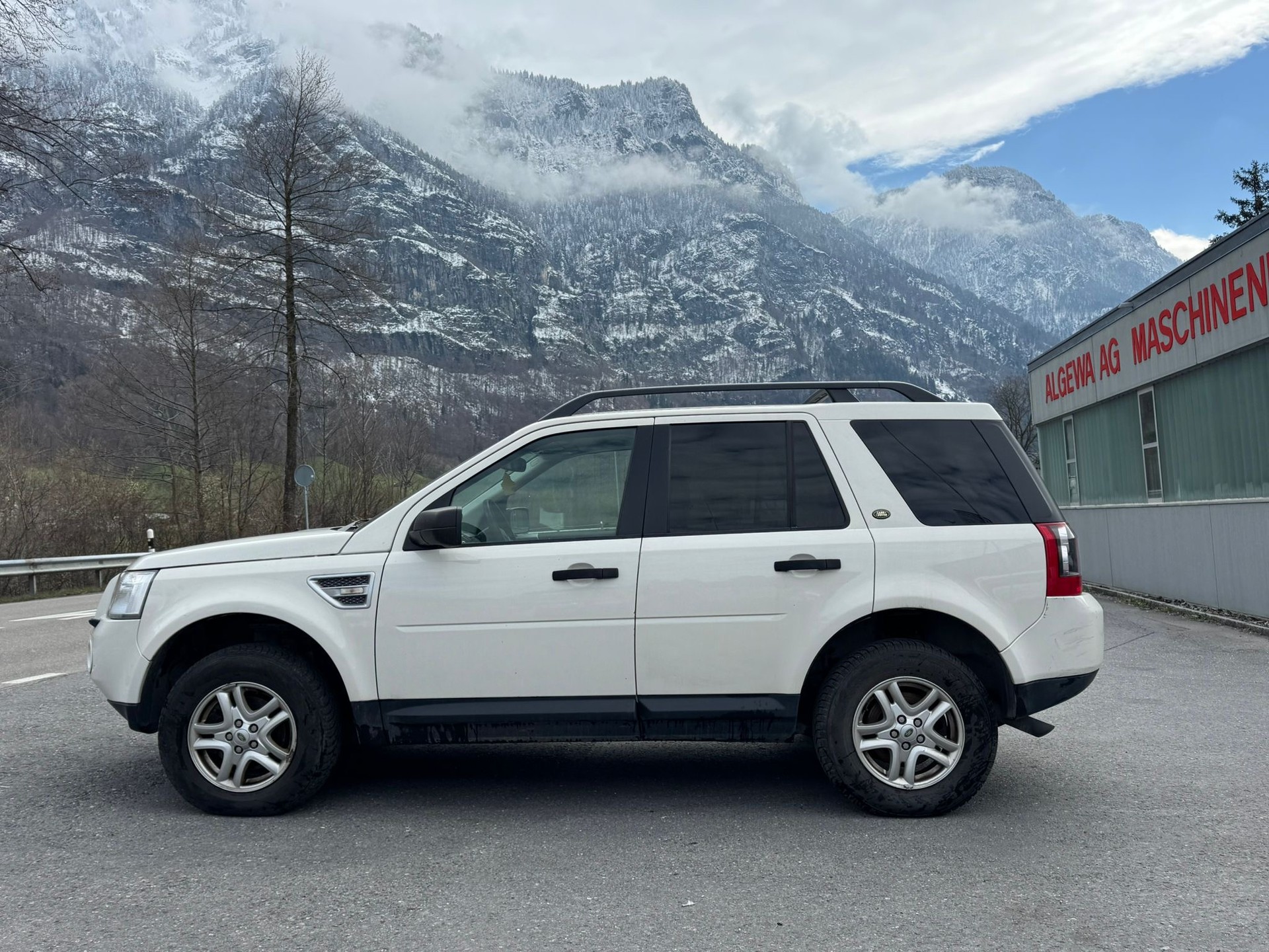 LAND ROVER Freelander 2.2 TD4 E-image-4