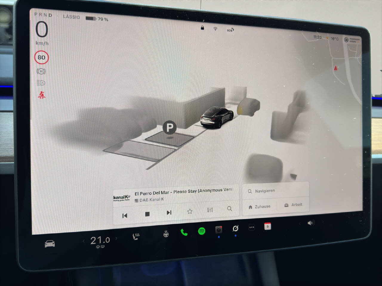 TESLA Model Y Performance Dual Motor-image-15