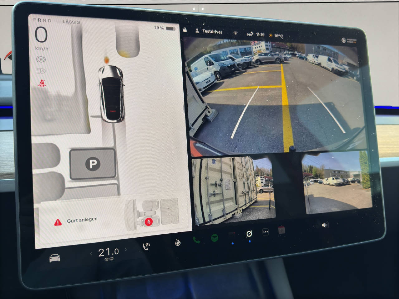 TESLA Model Y Performance Dual Motor-image-14