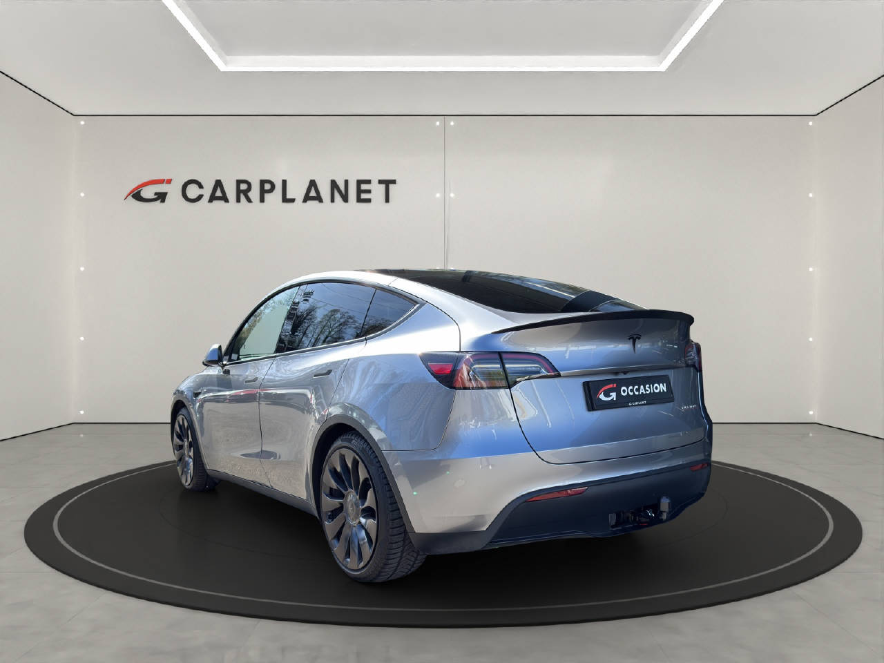 TESLA Model Y Performance Dual Motor-image-2
