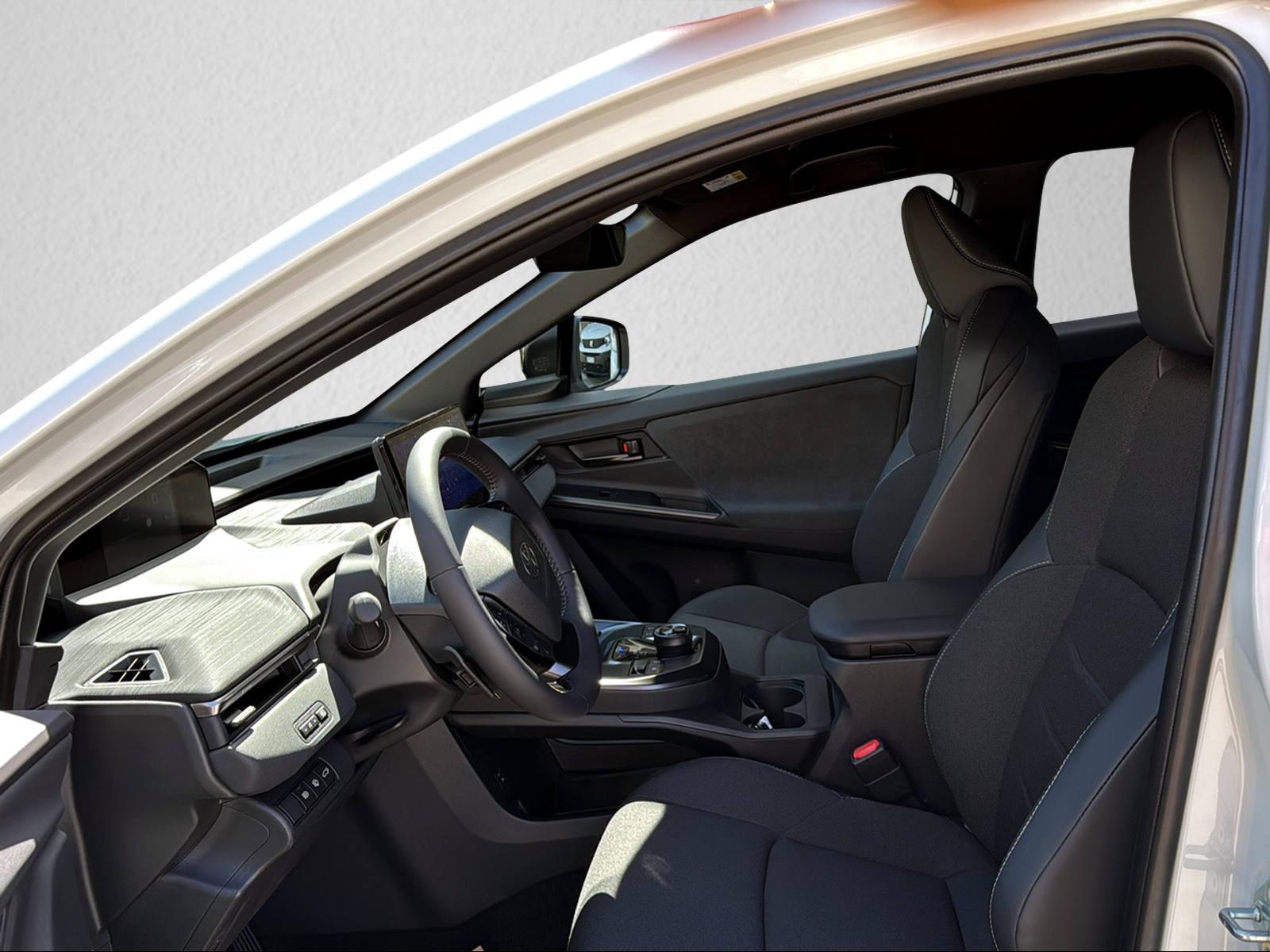 TOYOTA C-HR+ Style AWD-image-7