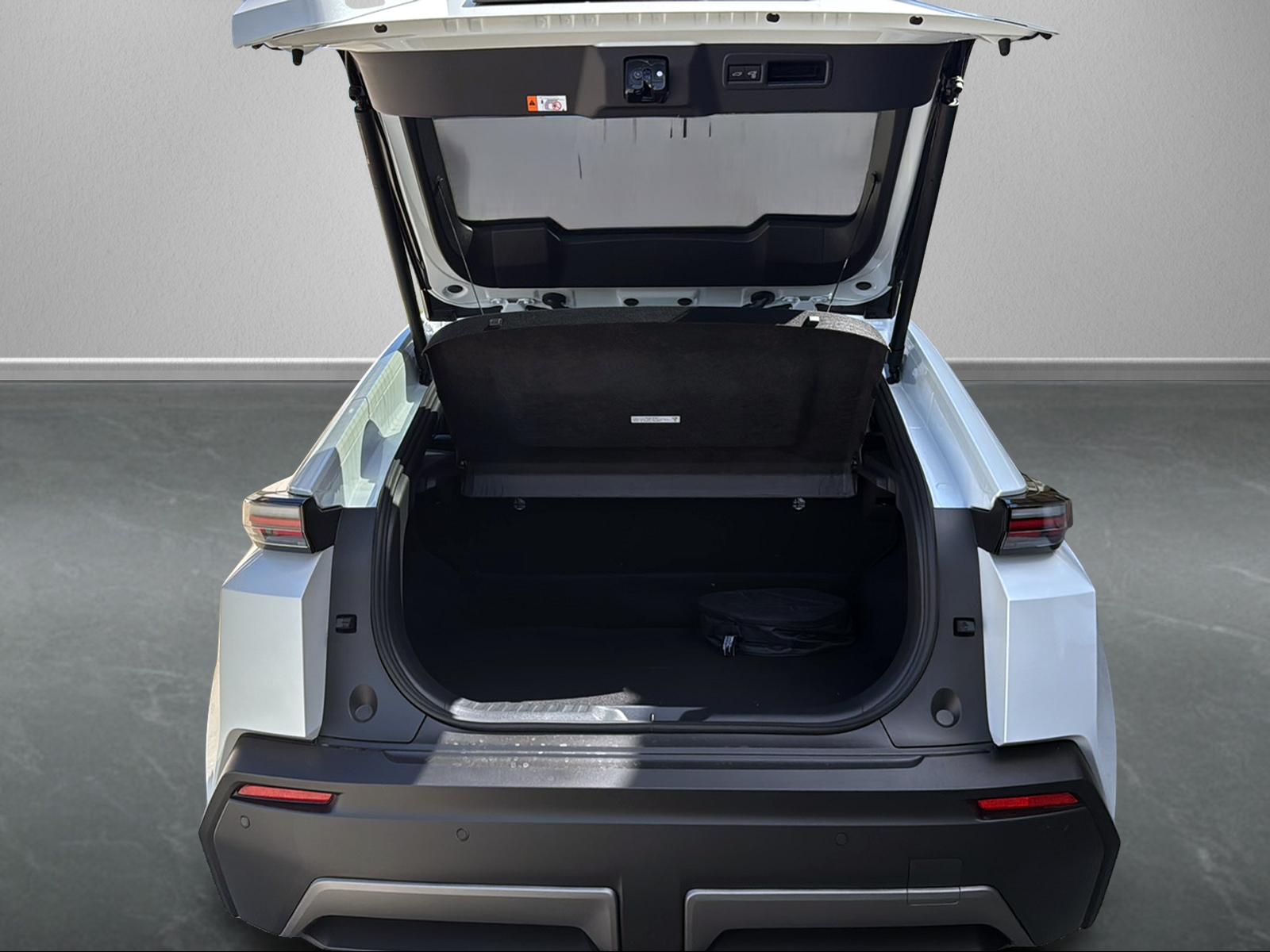 TOYOTA C-HR+ Style AWD-image-4