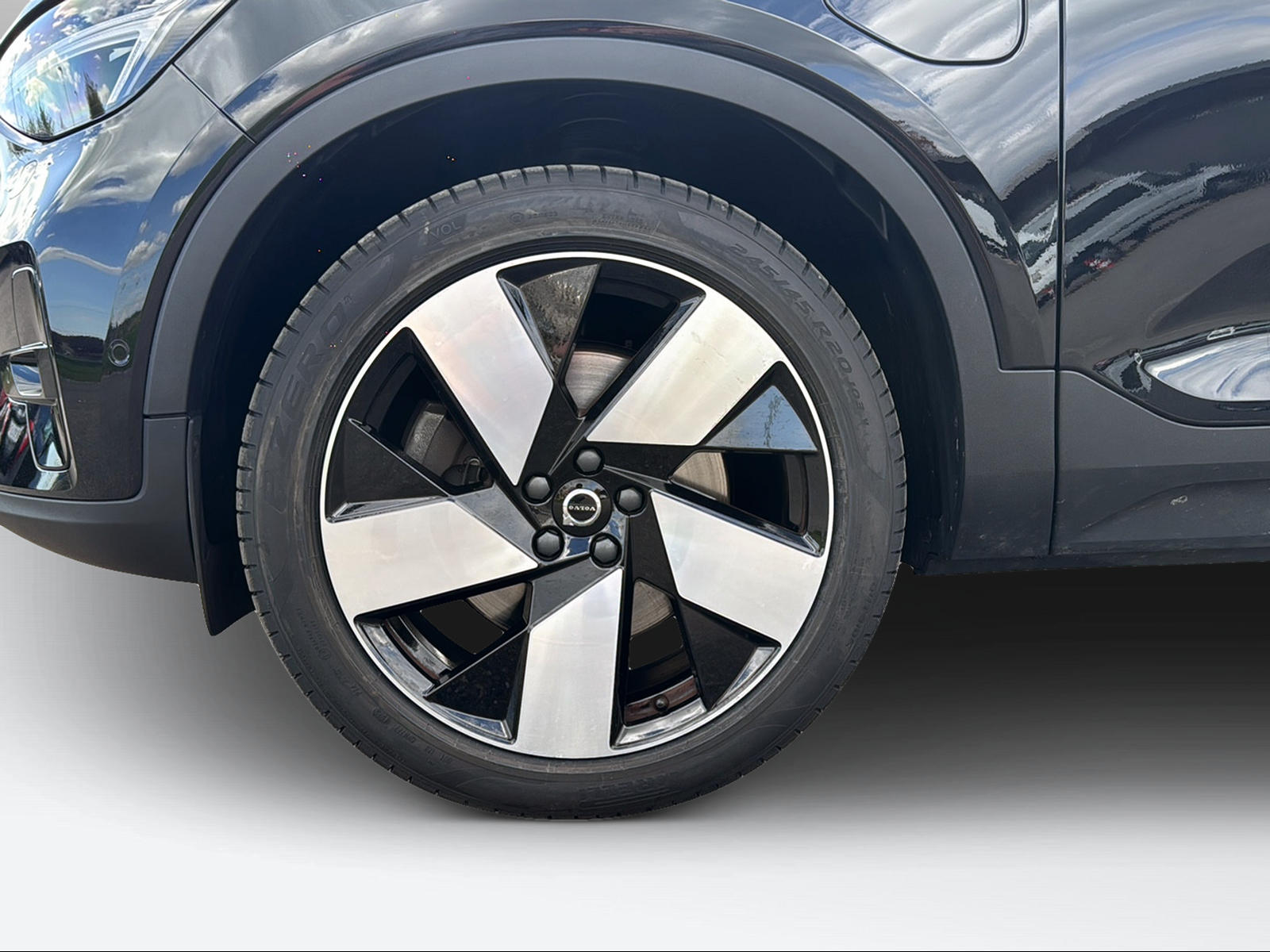 VOLVO XC40 1.5 T5 PiH Ultimate Dark-image-8