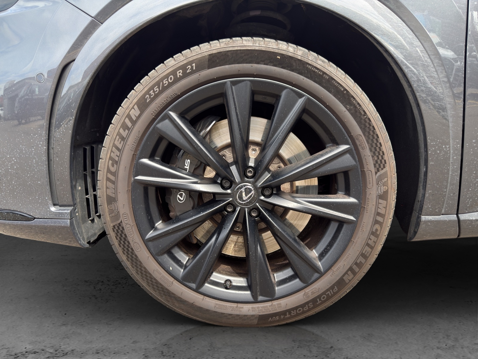 LEXUS RX 500h F Sport AWD-image-12