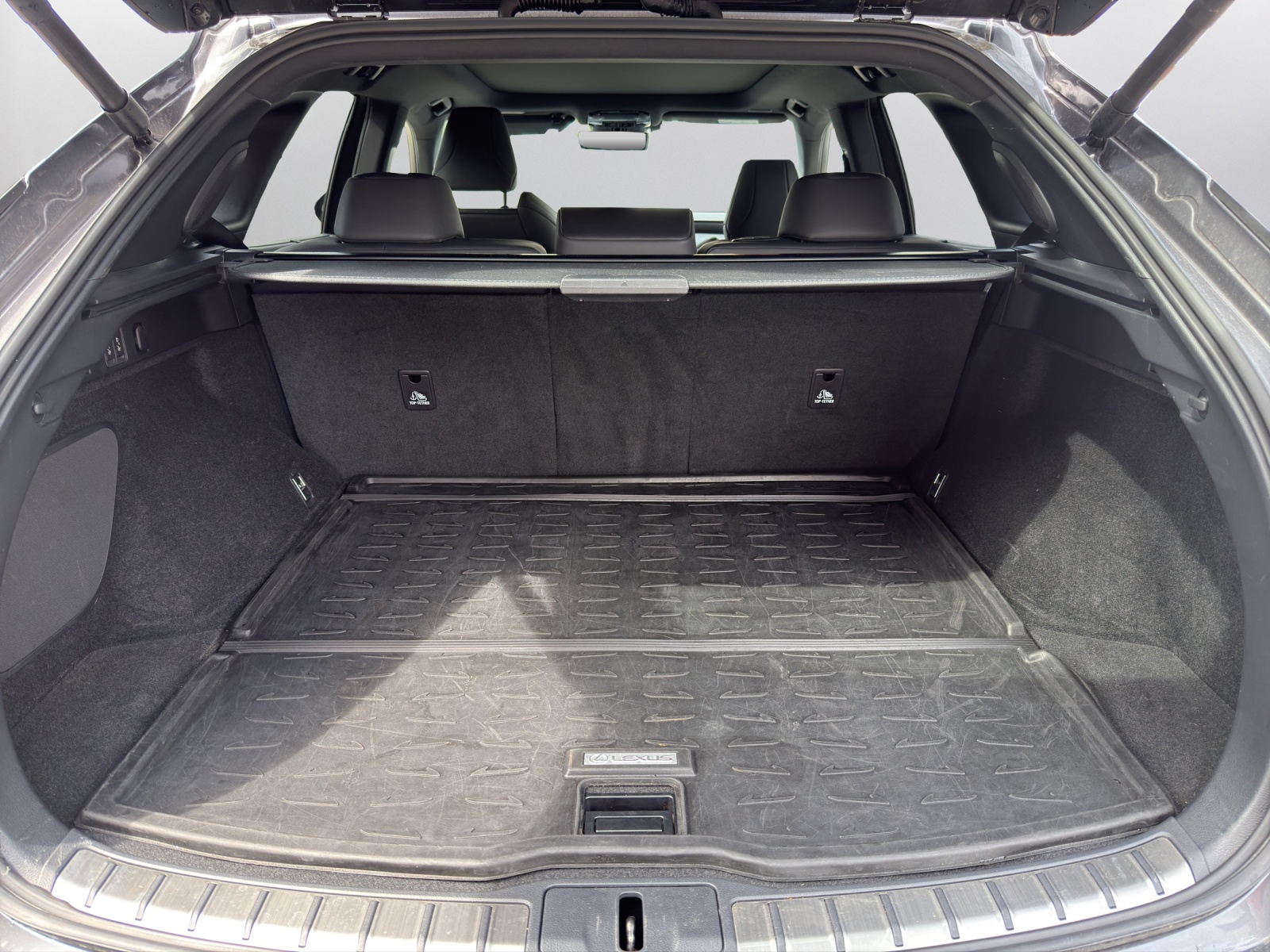 LEXUS RX 500h F Sport AWD-image-11