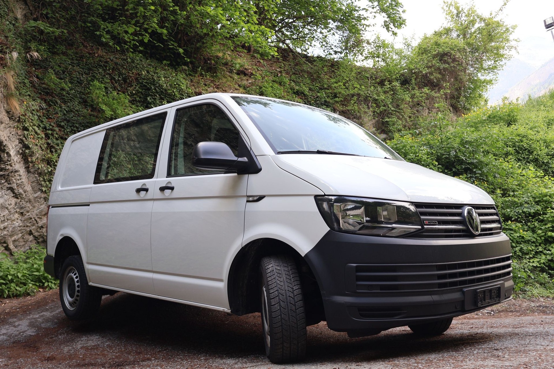 VW T6.1 2.0 TDI DSG 4 Motion-showroom-element-2