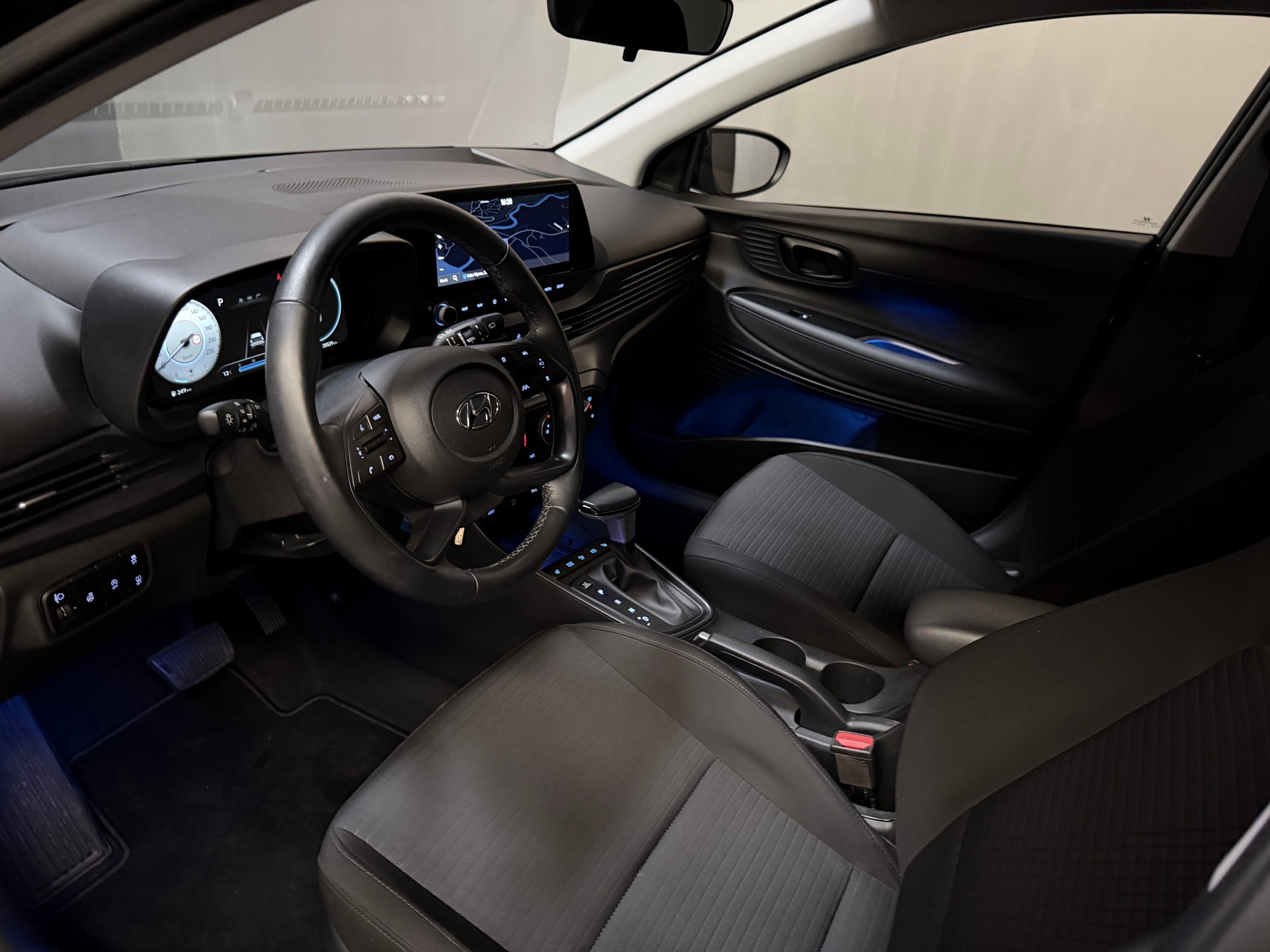 HYUNDAI i20 1.0 T-GDi Amplia DCT-image-11