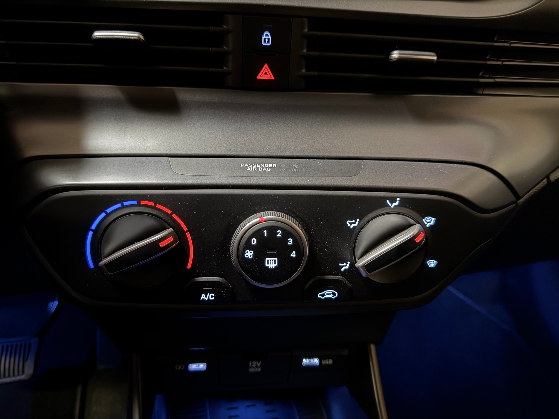 HYUNDAI i20 1.0 T-GDi Amplia DCT-image-21