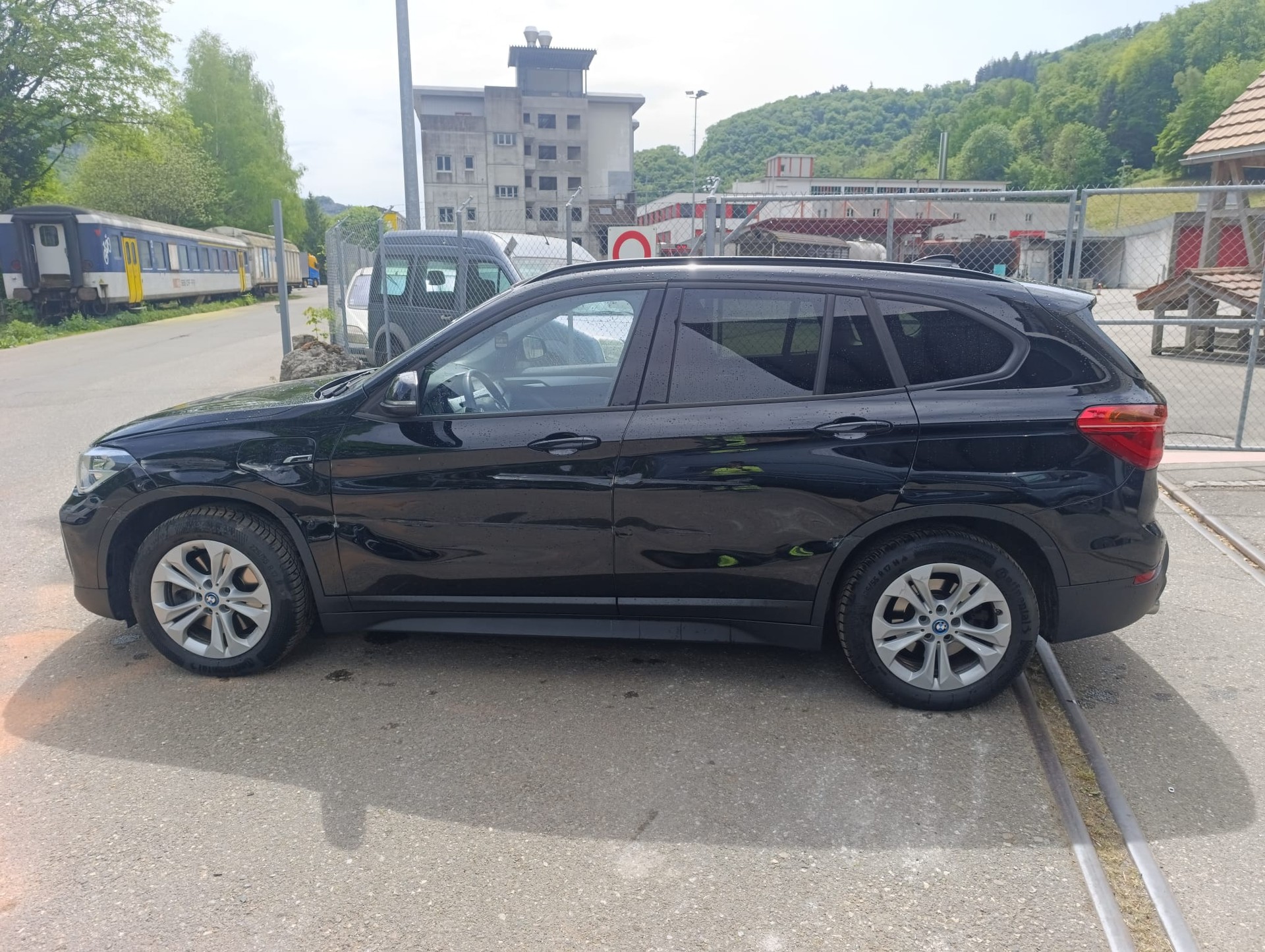 BMW X1 xDrive 25e Steptronic-image-4