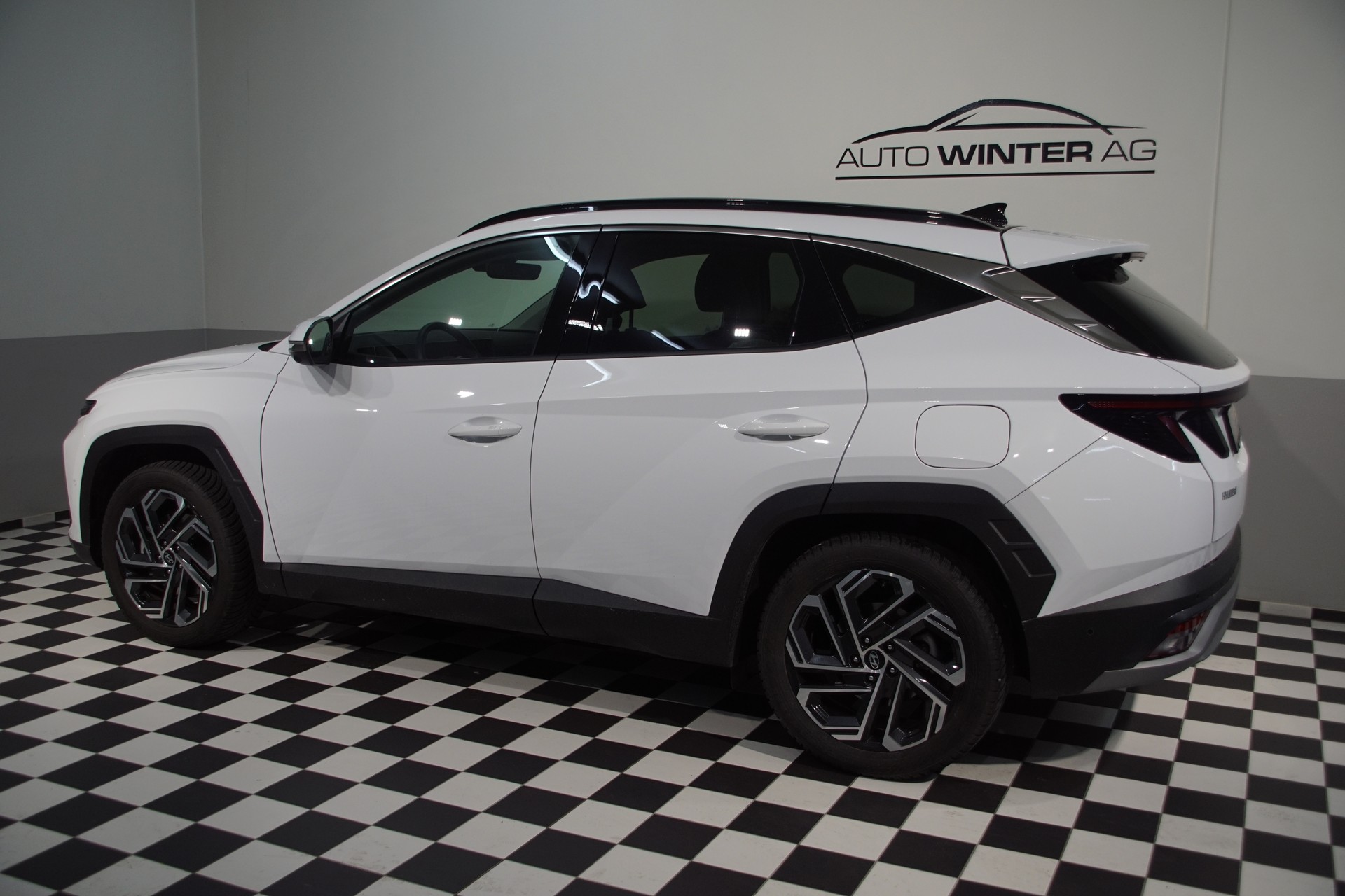 HYUNDAI Tucson 1.6 TGDI PHEV Vertex 4WD ++SWISS++-image-5