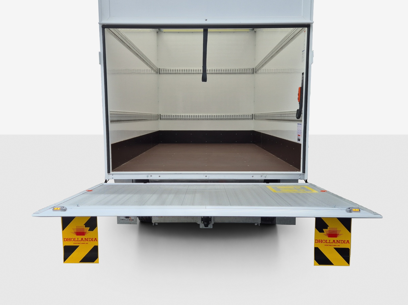 VW Crafter 35 2.0 TDI L4 HD A-image-11