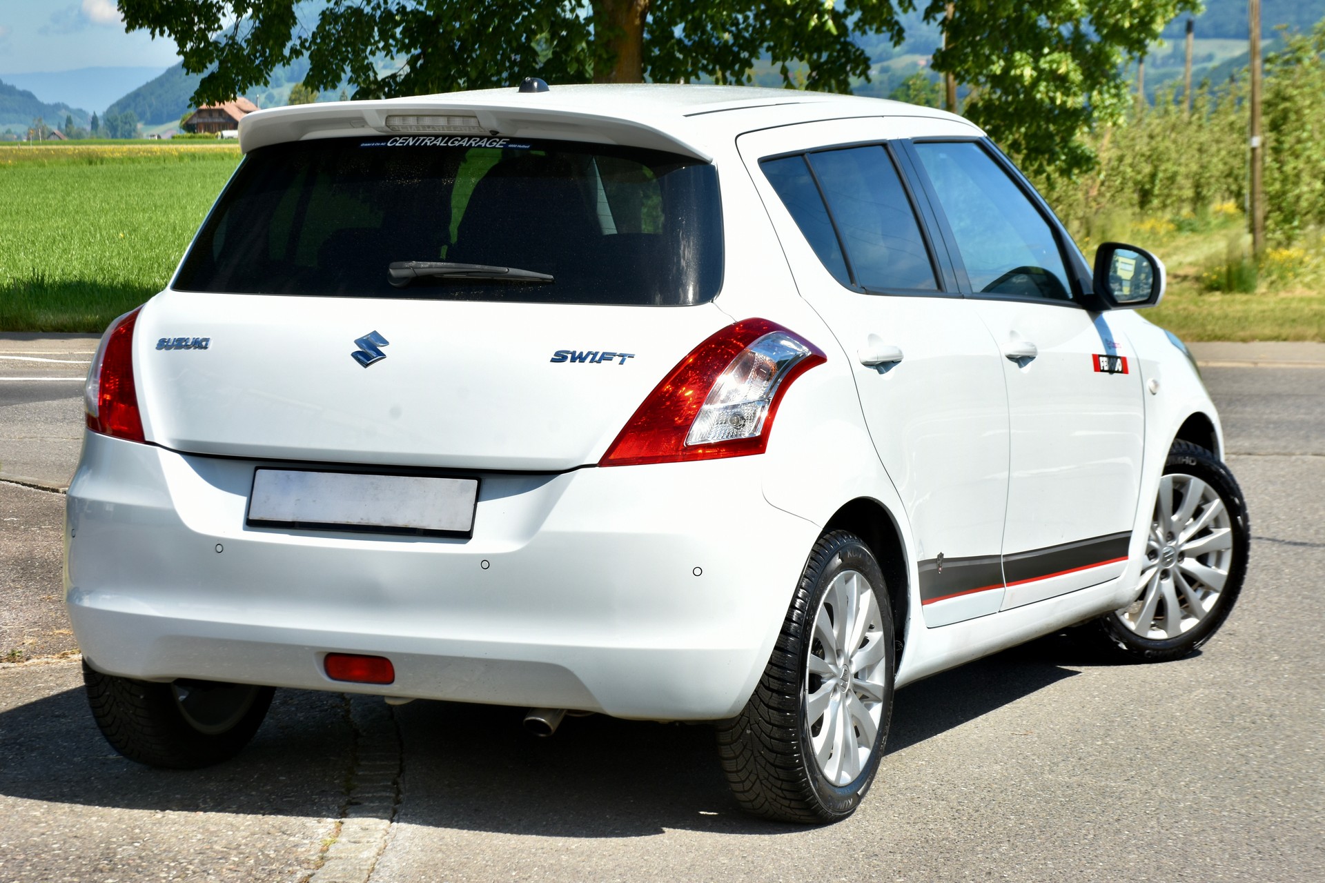 SUZUKI Swift 1.2i 16V GL Sergio Cellano-showroom-element-1