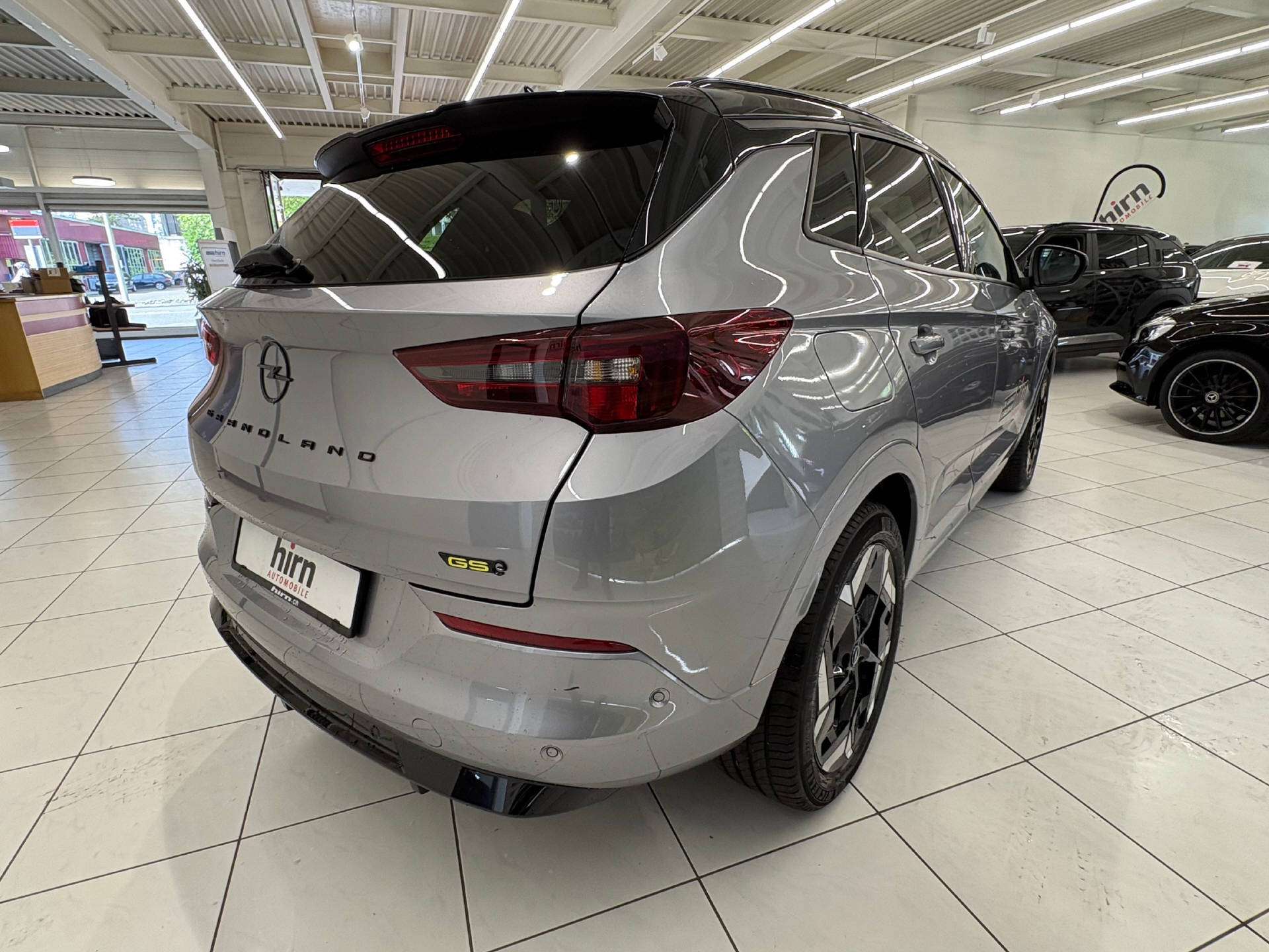 OPEL Grandland 1.6 T PHEV GSE-image-4