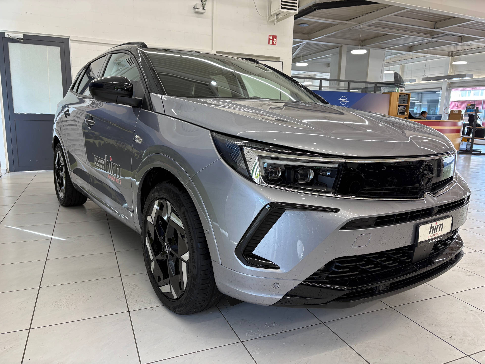 OPEL Grandland 1.6 T PHEV GSE-image-2