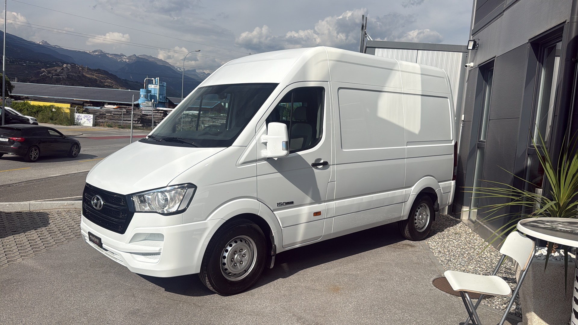 HYUNDAI H350 2.5 CRDi Origo L1 peinture complète neuve-image-2