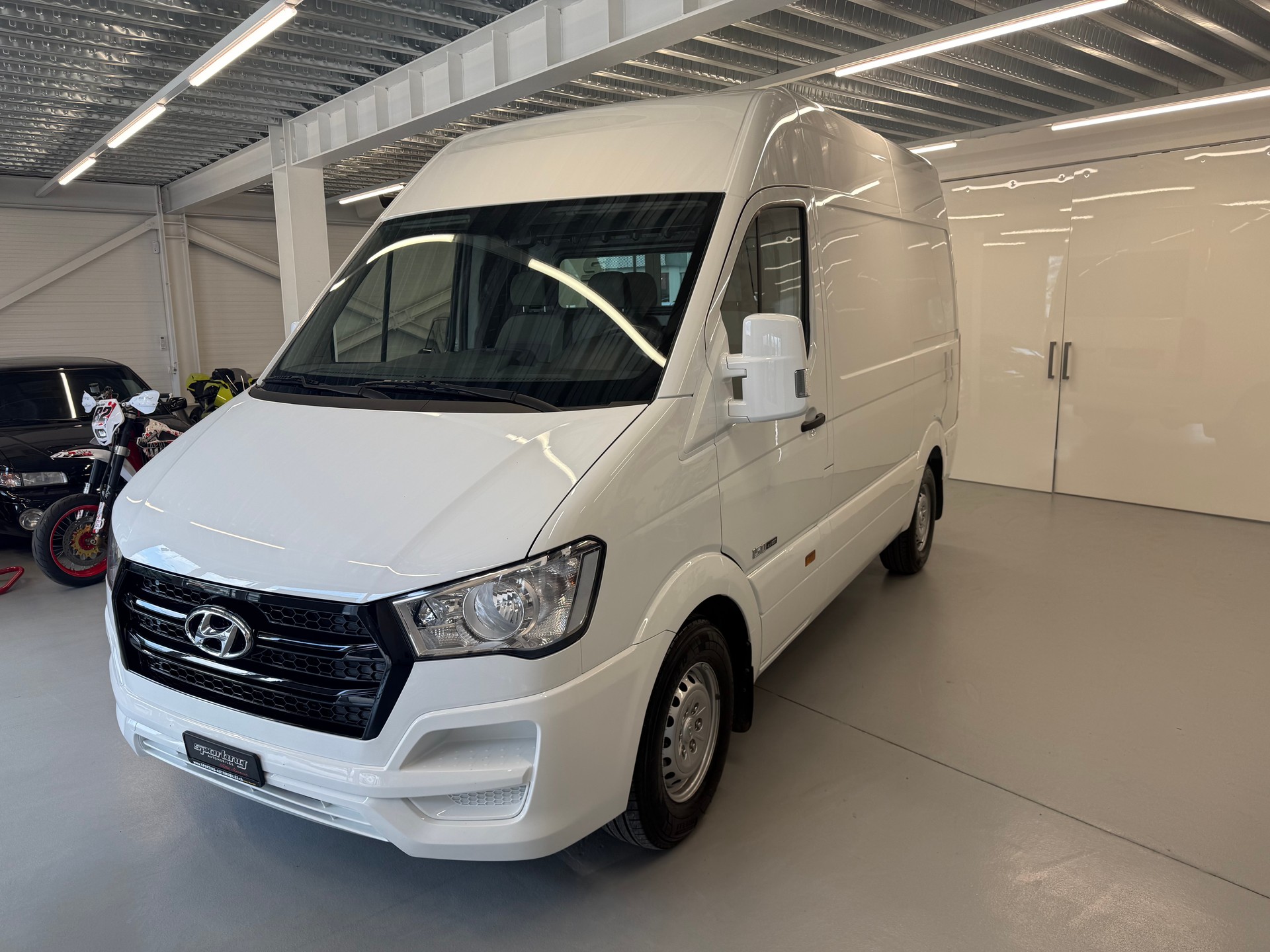 HYUNDAI H350 2.5 CRDi Origo L1 peinture complète neuve-image-5