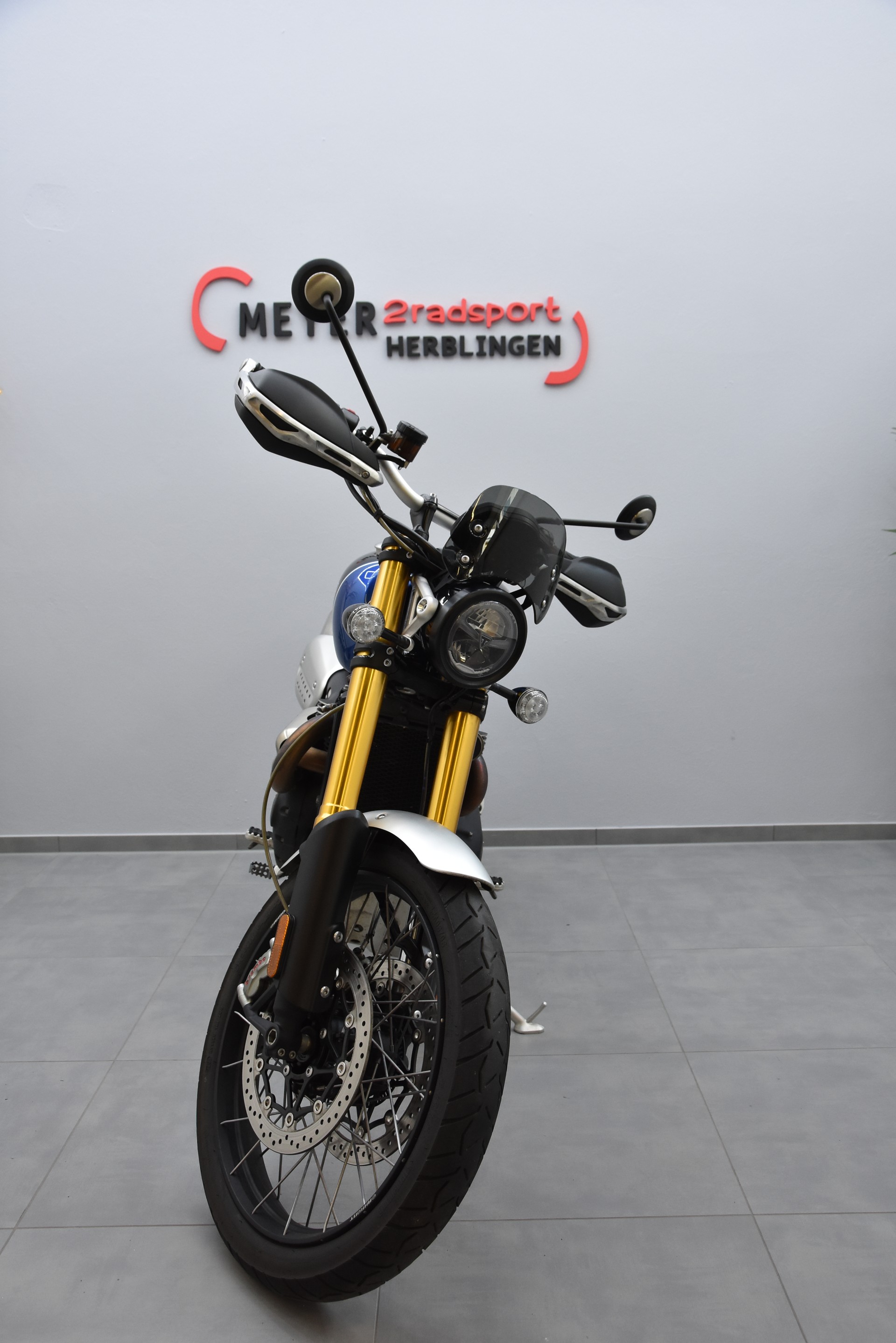 TRIUMPH Scrambler 1200 XC-showroom-element-2