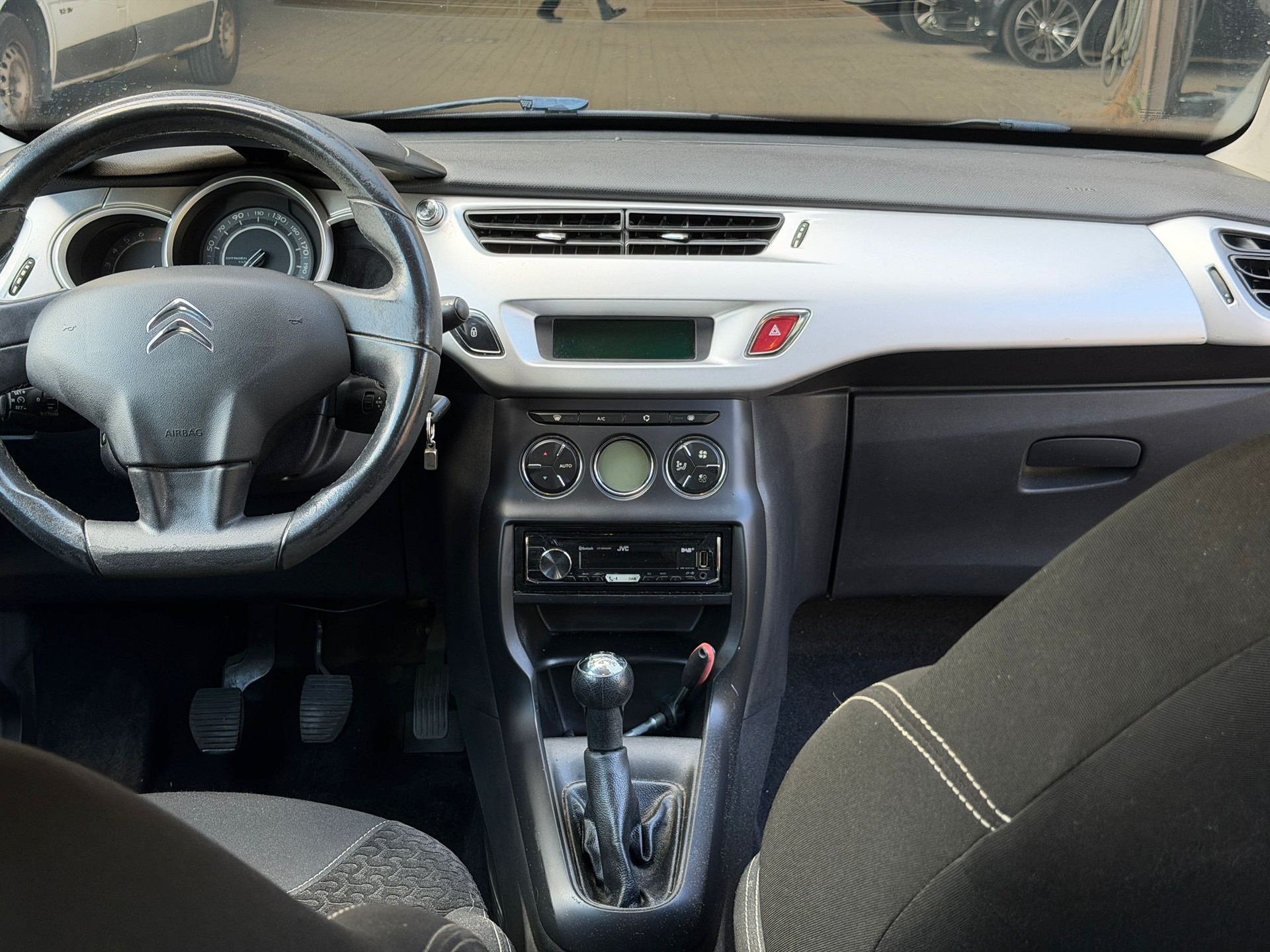 CITROEN C3 1.4i Séduction-image-2