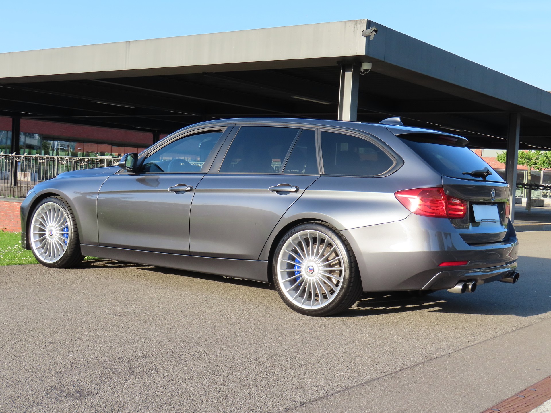 BMW-ALPINA B3 BiTurbo Touring 3.0 xDrive Switch-Tronic(CH)-image-5