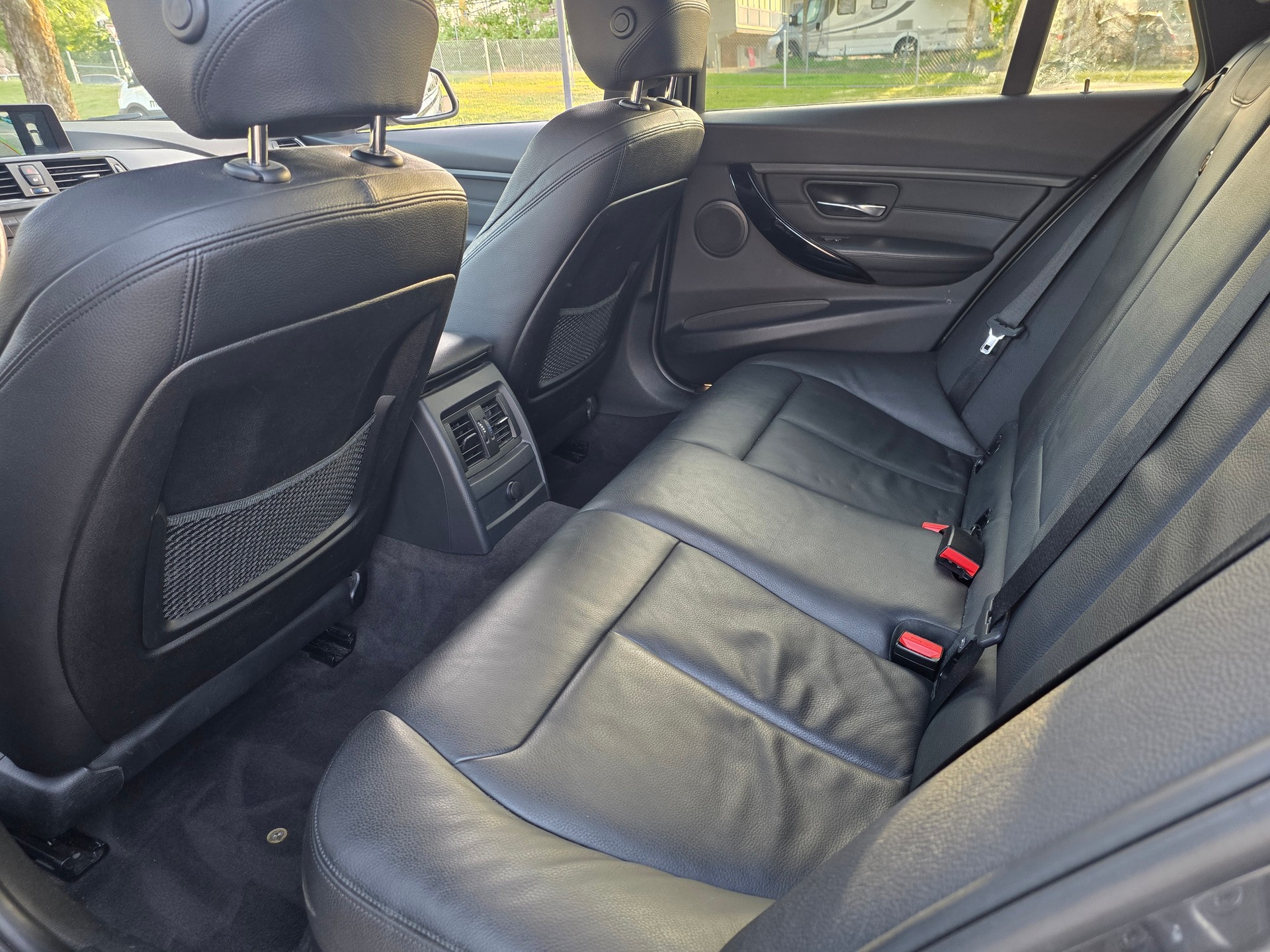 BMW-ALPINA B3 BiTurbo Touring 3.0 xDrive Switch-Tronic(CH)-image-14