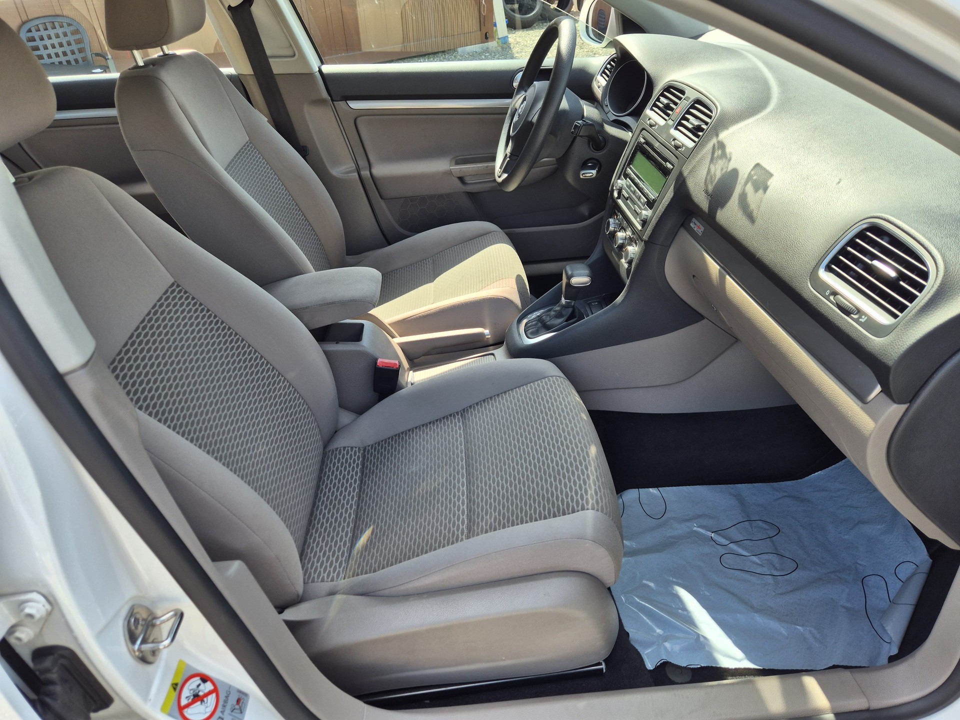 VW Golf Variant 1.2 TSI Trendline DSG-image-8