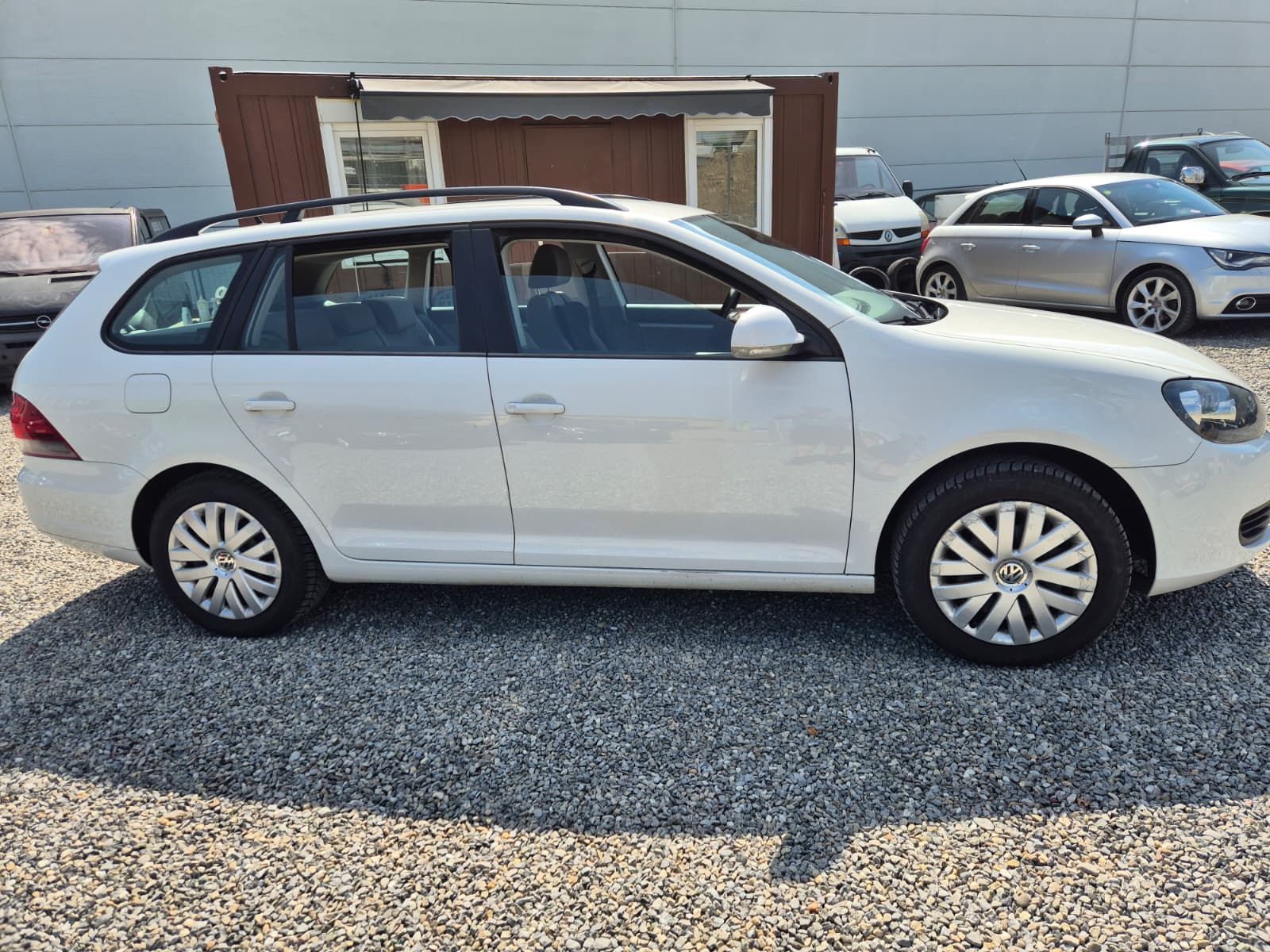 VW Golf Variant 1.2 TSI Trendline DSG-image-0