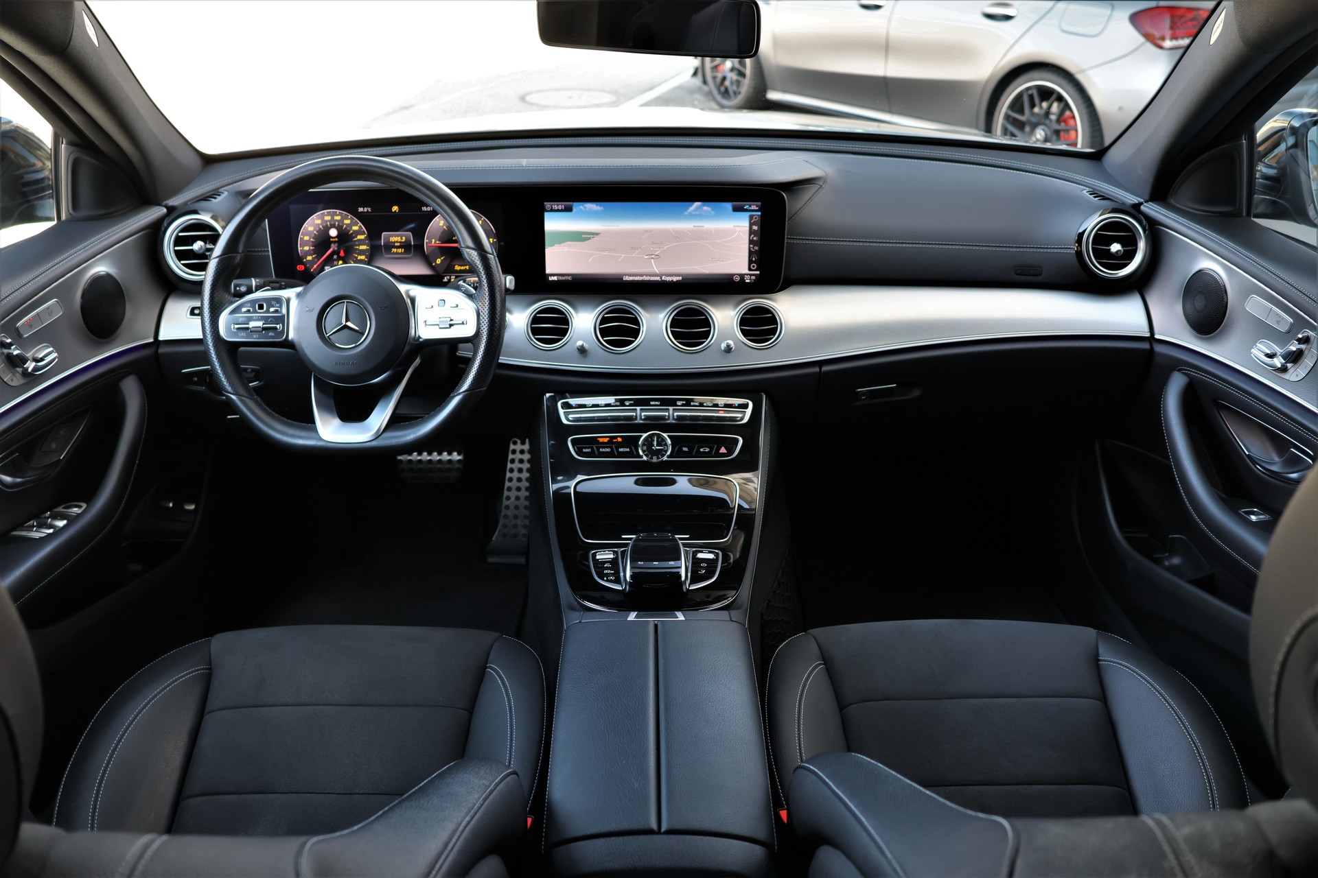 MERCEDES-BENZ E 220 d Swiss Star AMG Line 4Matic 9G-Tronic (CH) "Greymatte" + 2.1T AHK-image-15