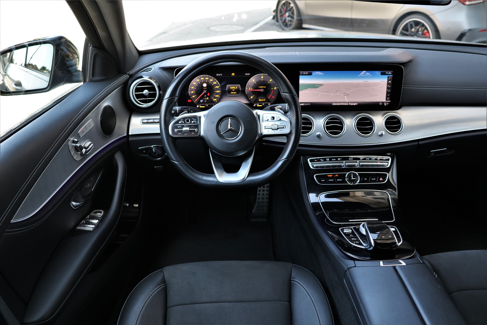 MERCEDES-BENZ E 220 d Swiss Star AMG Line 4Matic 9G-Tronic (CH) "Greymatte" + 2.1T AHK-image-13