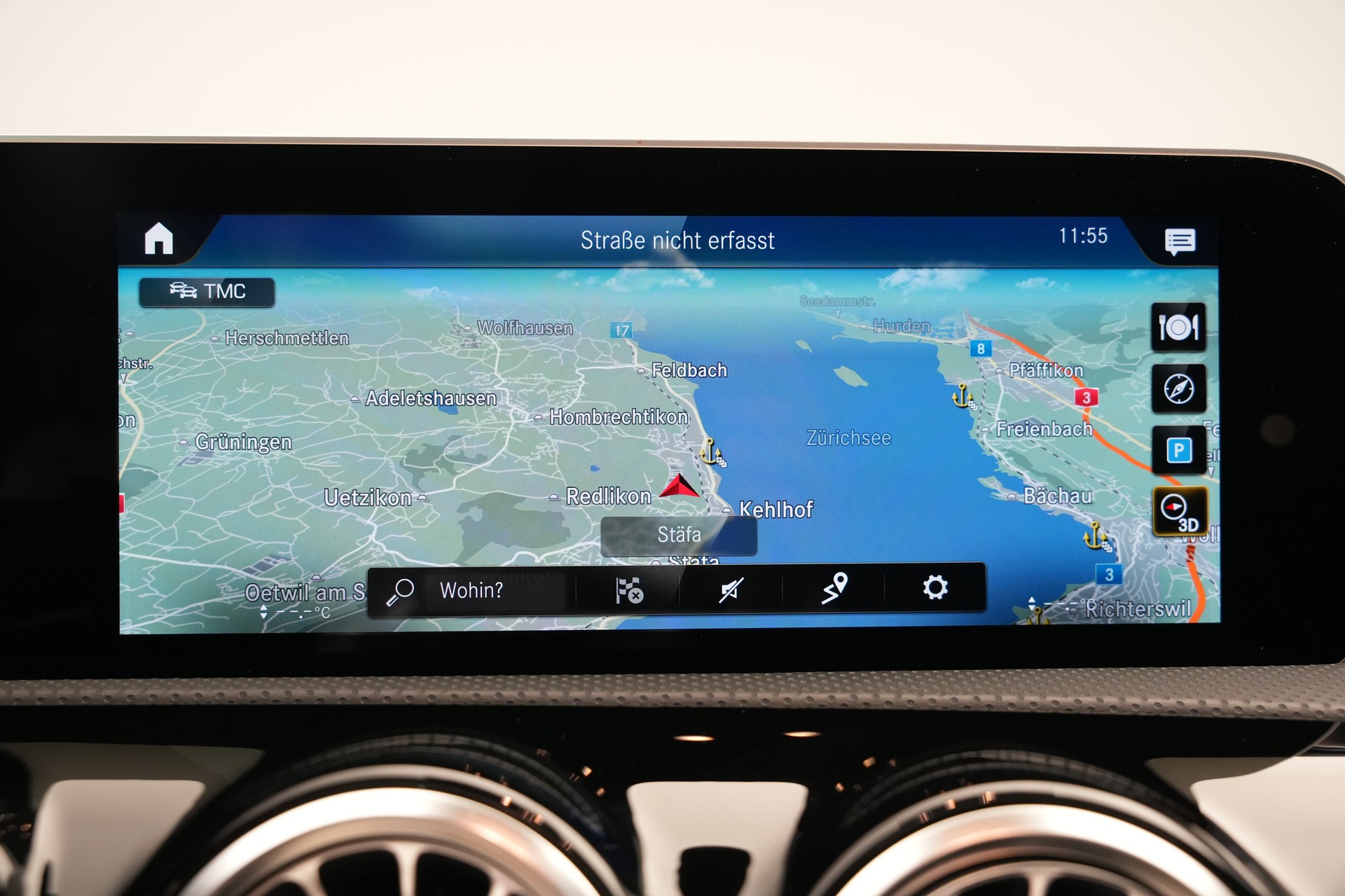 MERCEDES-BENZ CLA 45 S AMG 4Matic+ 8G-DCT *CH-Fahrzeug* *Pano* *Designo Lackierung*-image-45